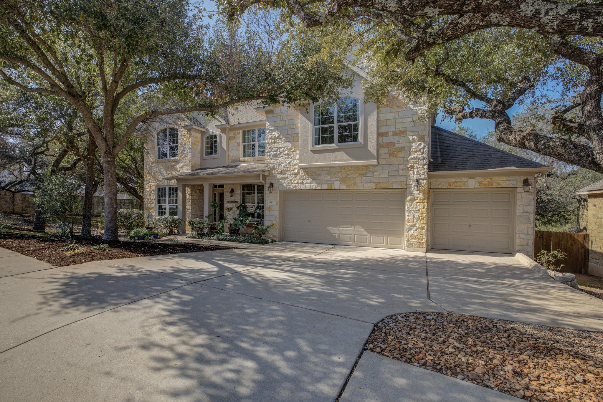 9504  Indina Hills Dr