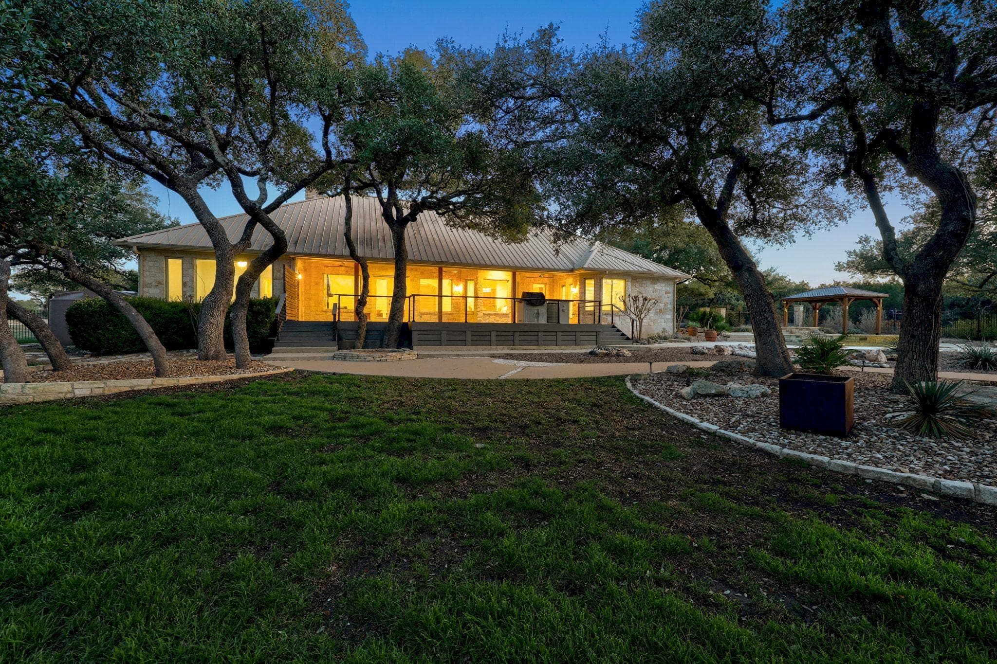 290  Trail Master Cir