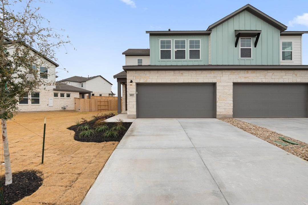 102  Marie Way