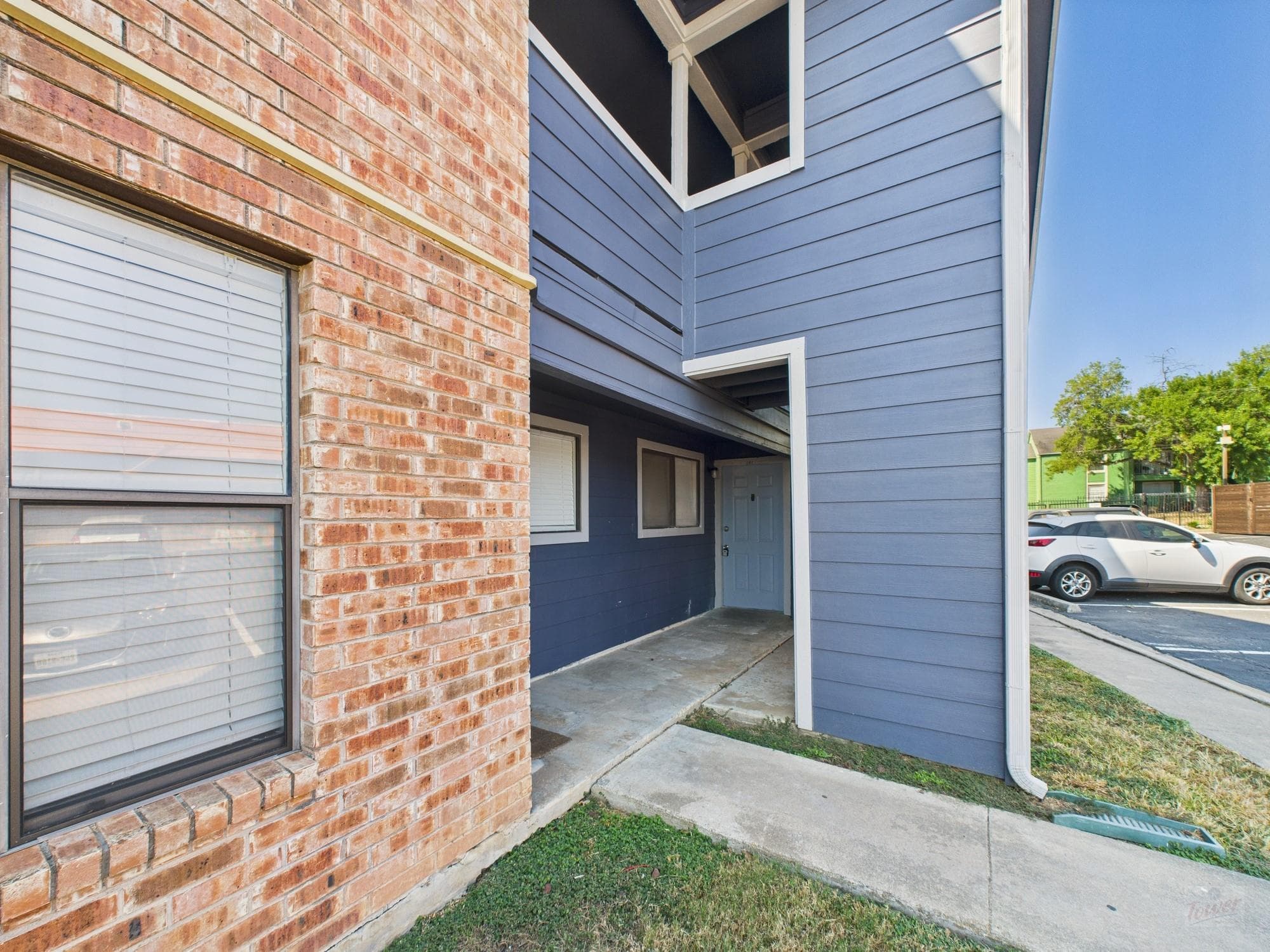 2500  Burleson Rd  #201