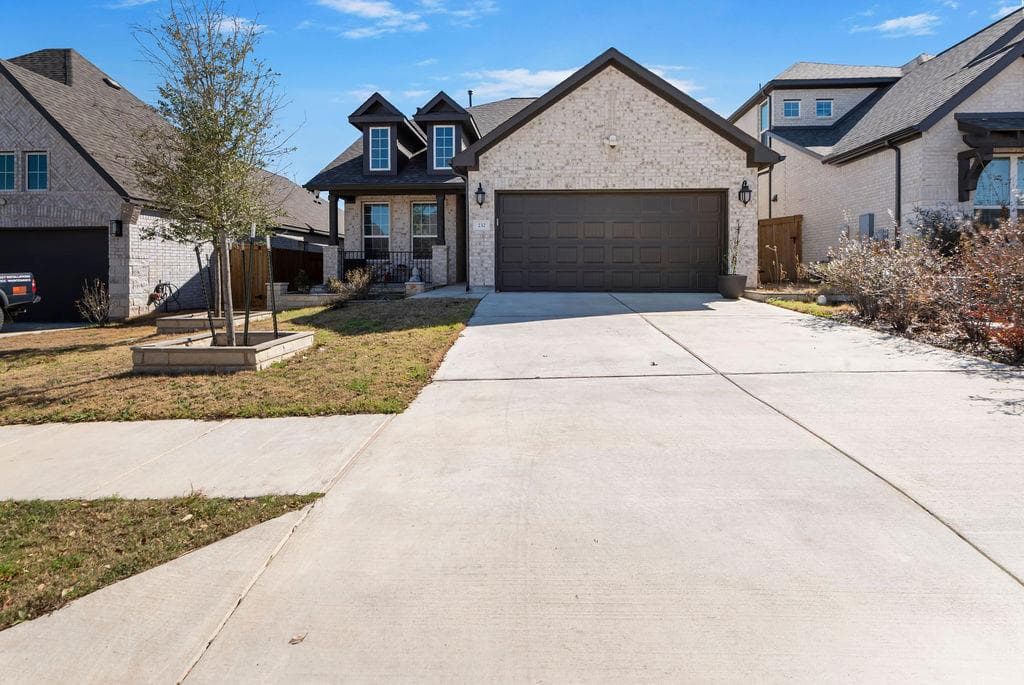 232  Barton Oak Trl