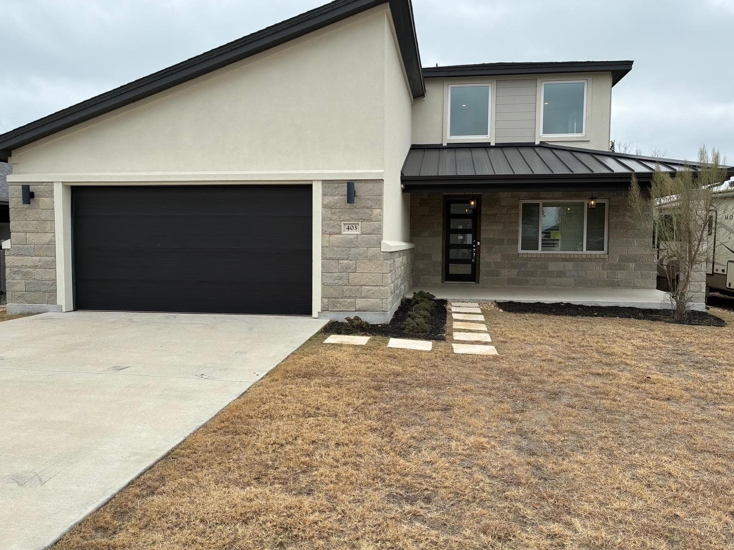 403  Summit Ridge Dr N