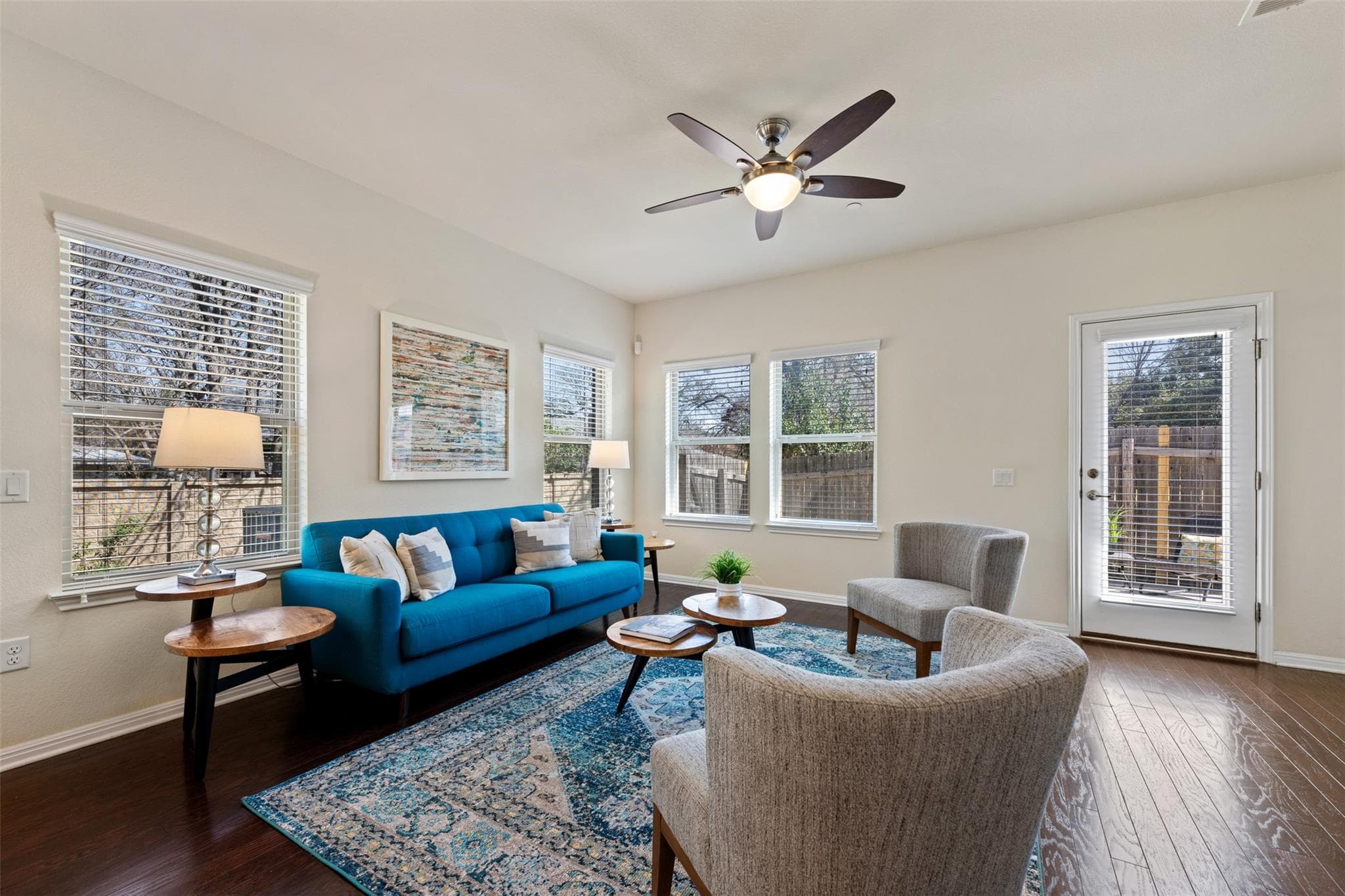 2304 S Lakeline Blvd #564