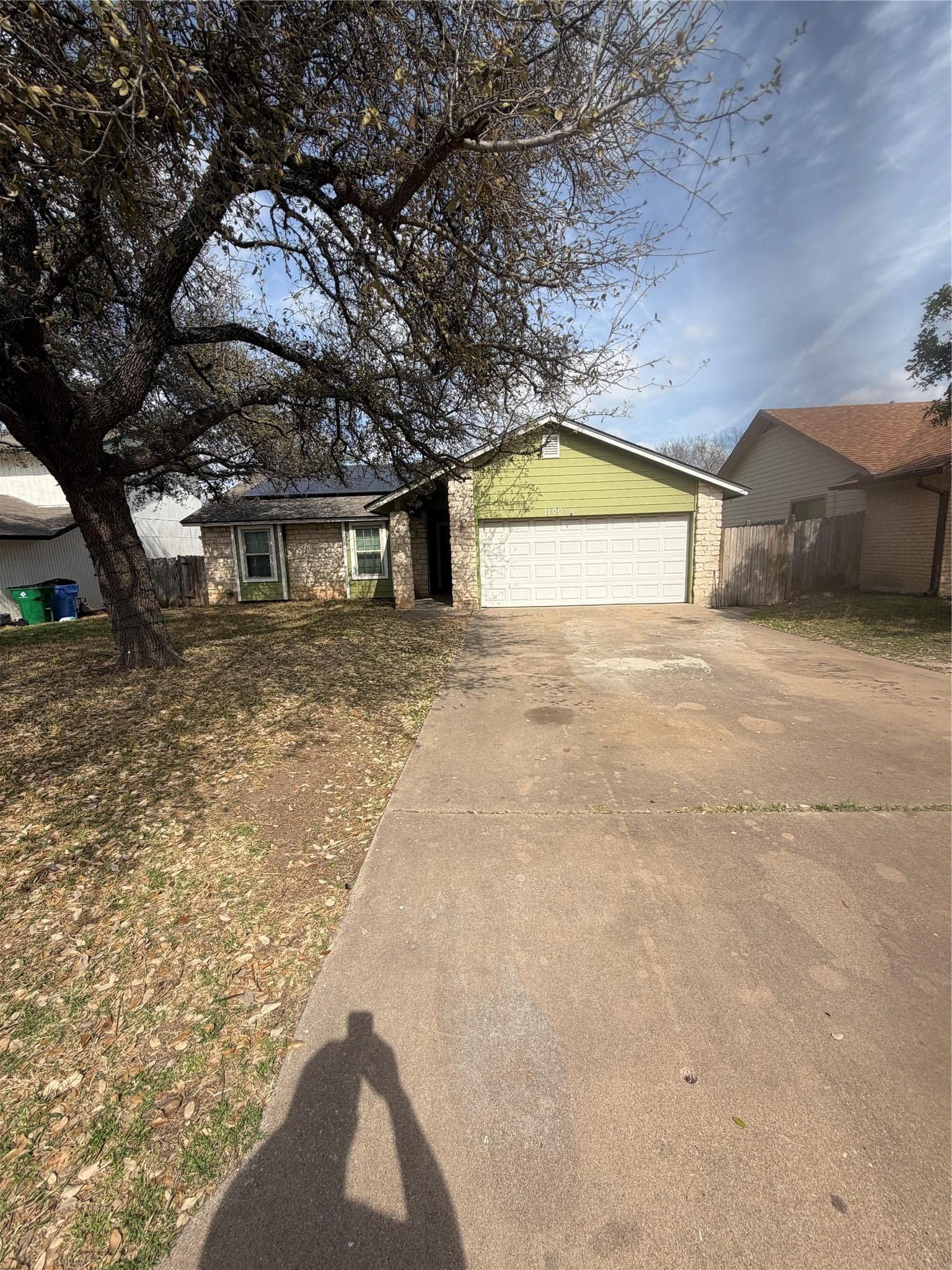 1100  York Castle Dr