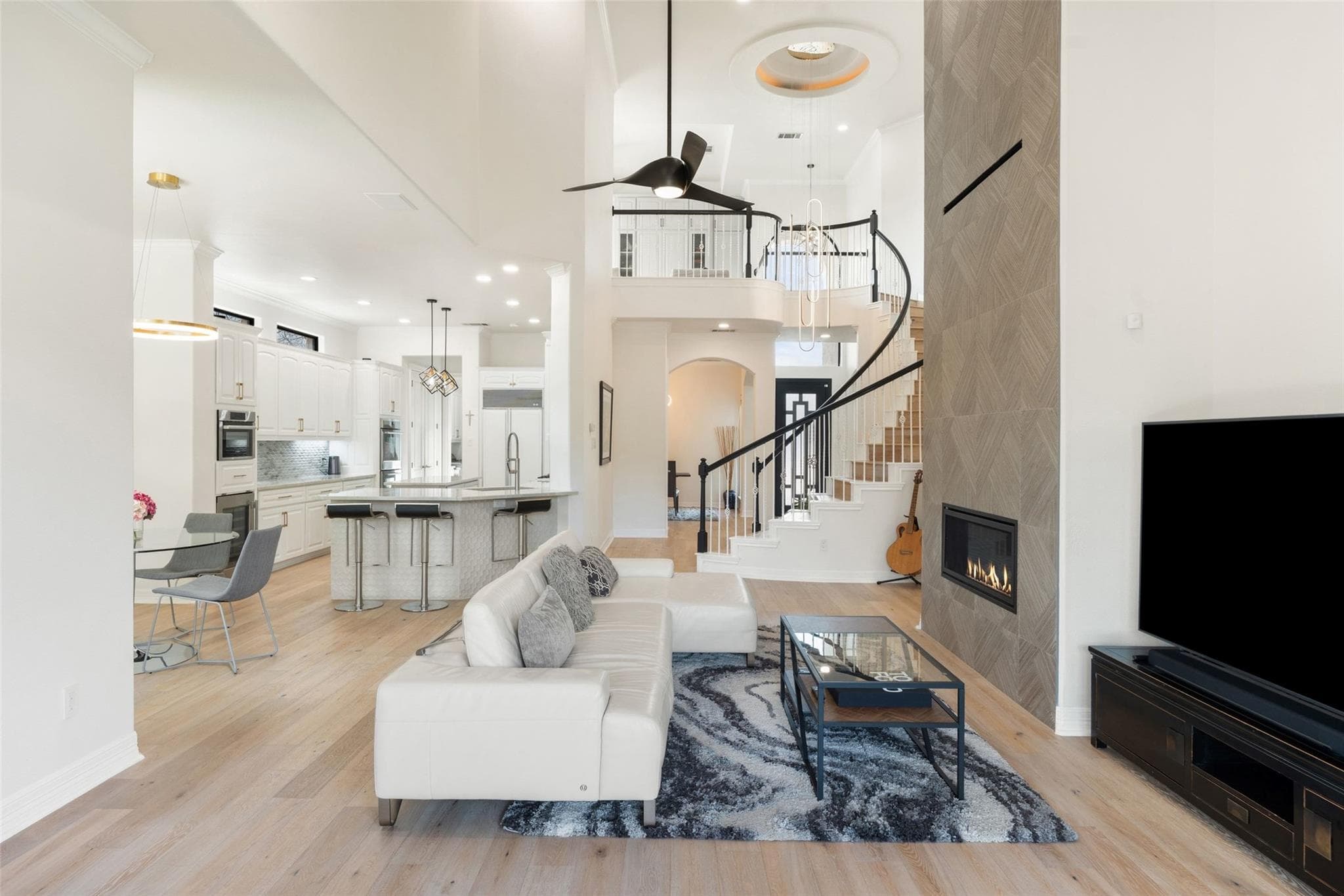 3979  River Place Blvd