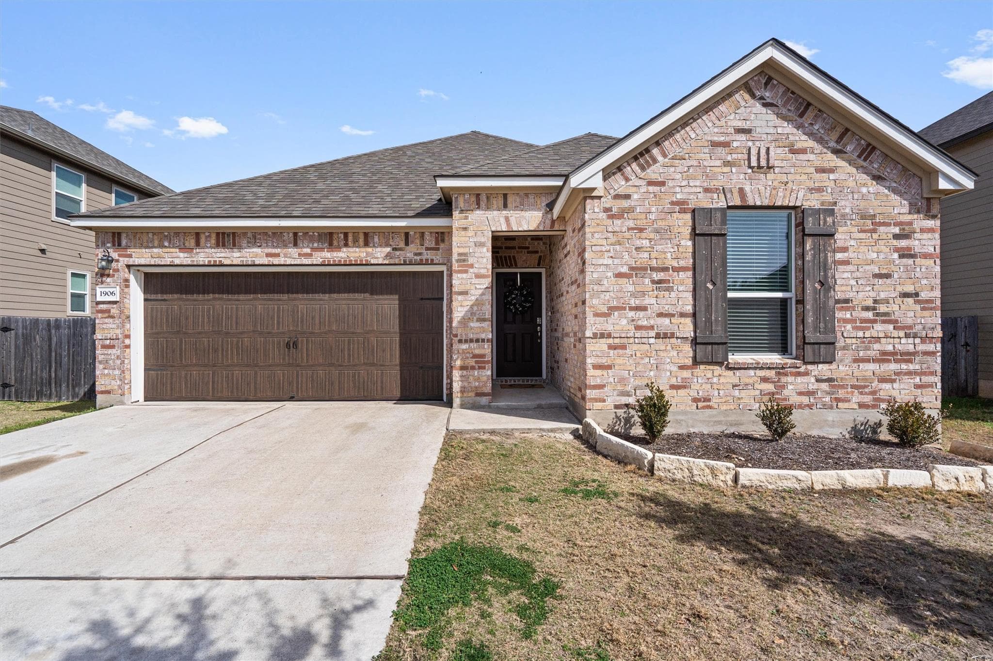 1906  Dragonfly Loop