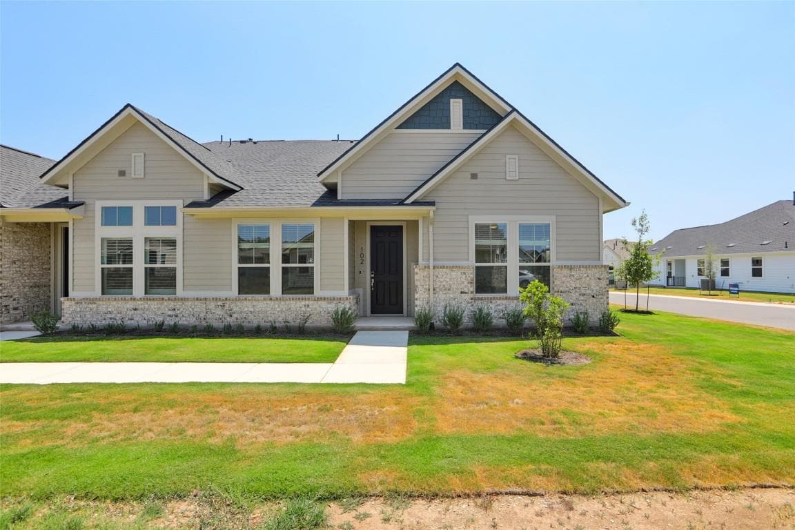 140  Stewart Dr  #102