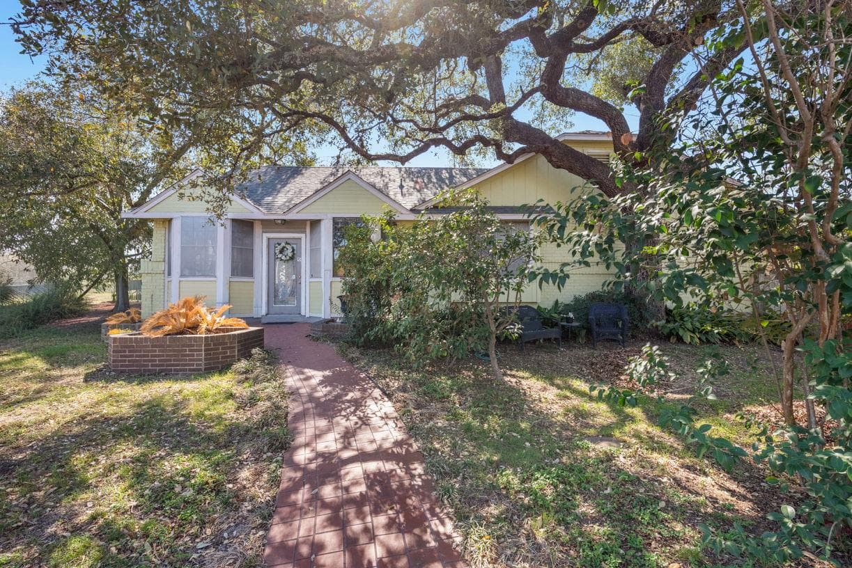 5726  Abilene Trl
