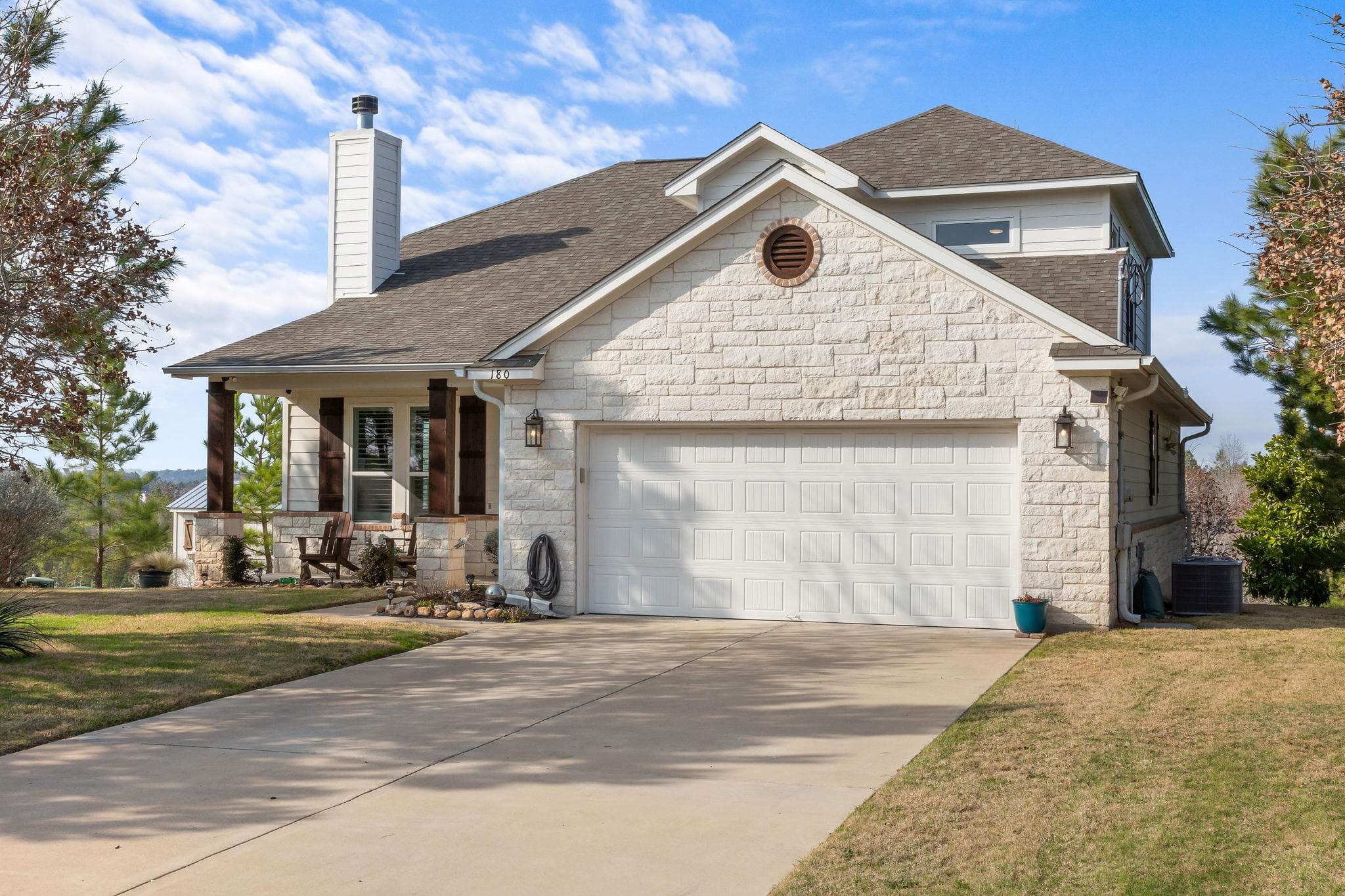 180  River Forest Dr