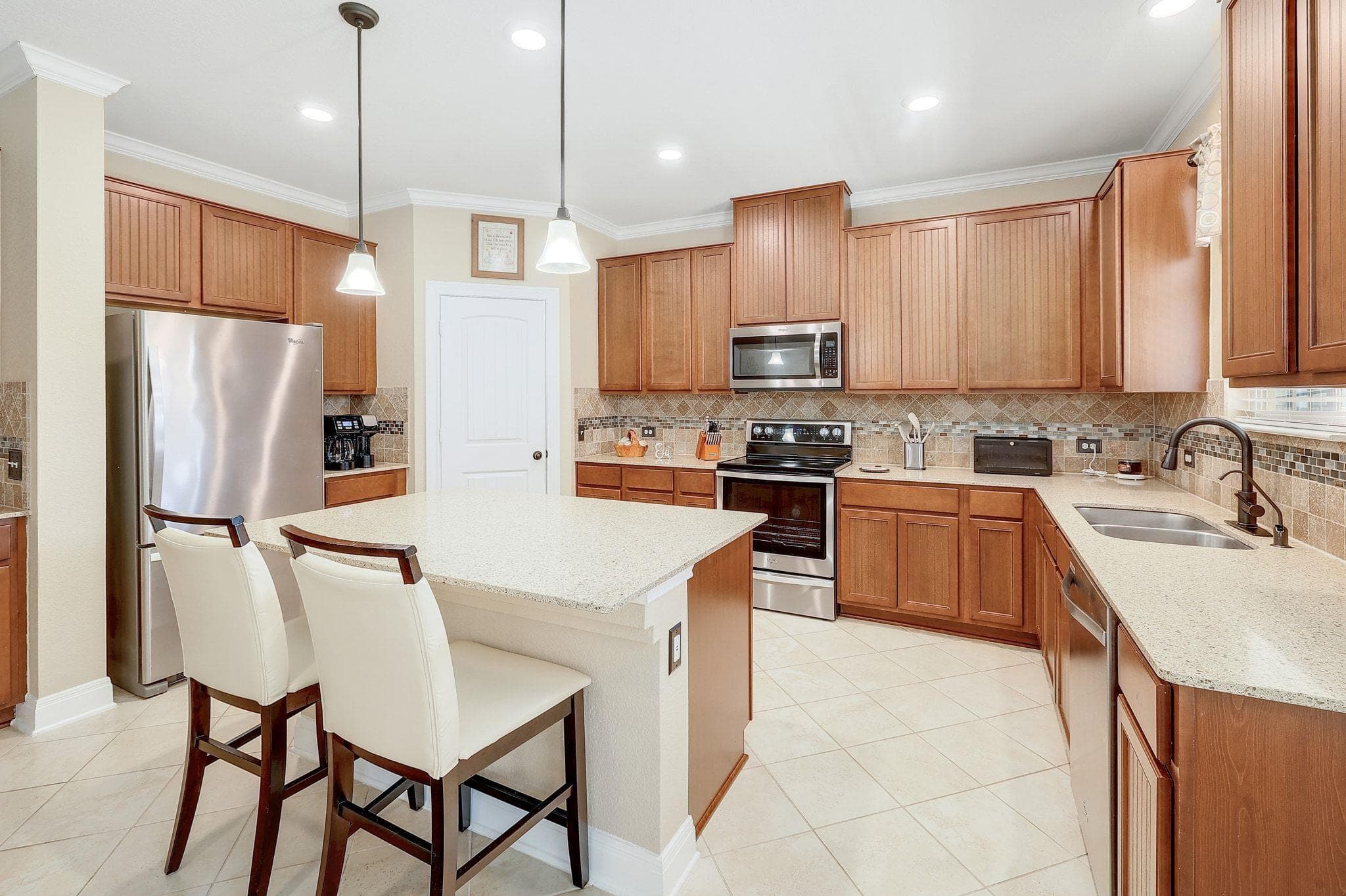 646  Landon Samuel Loop