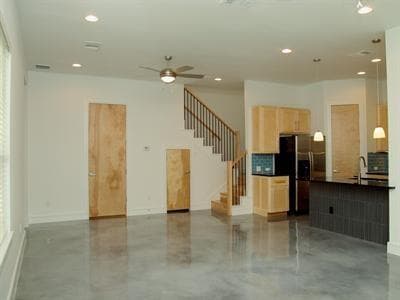 4605  Avenue B None  #B