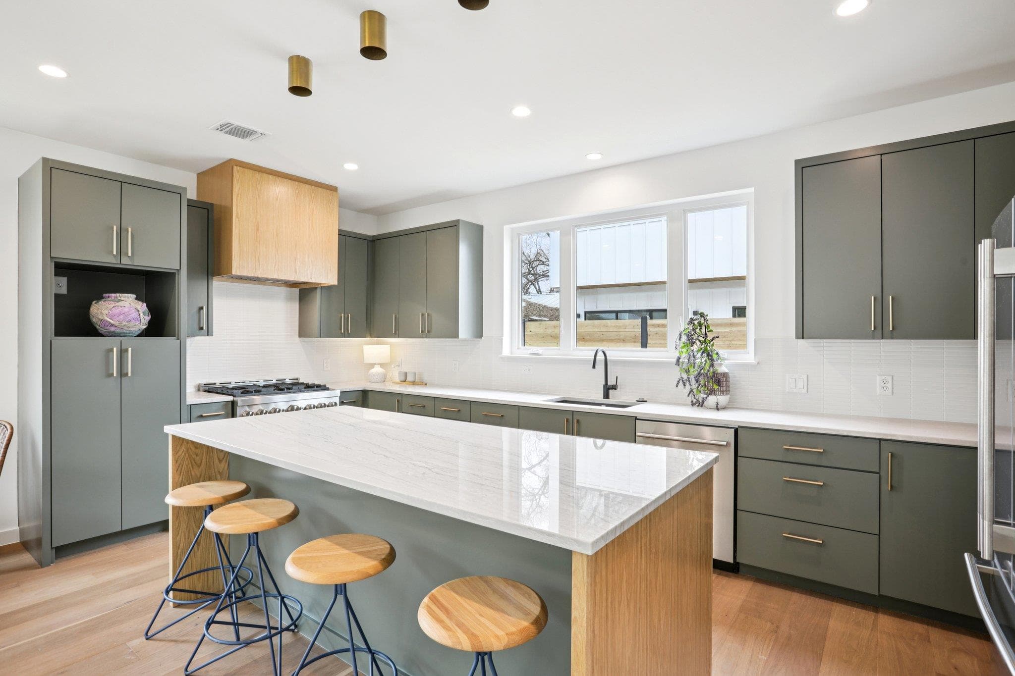 3019  Garwood St  #2