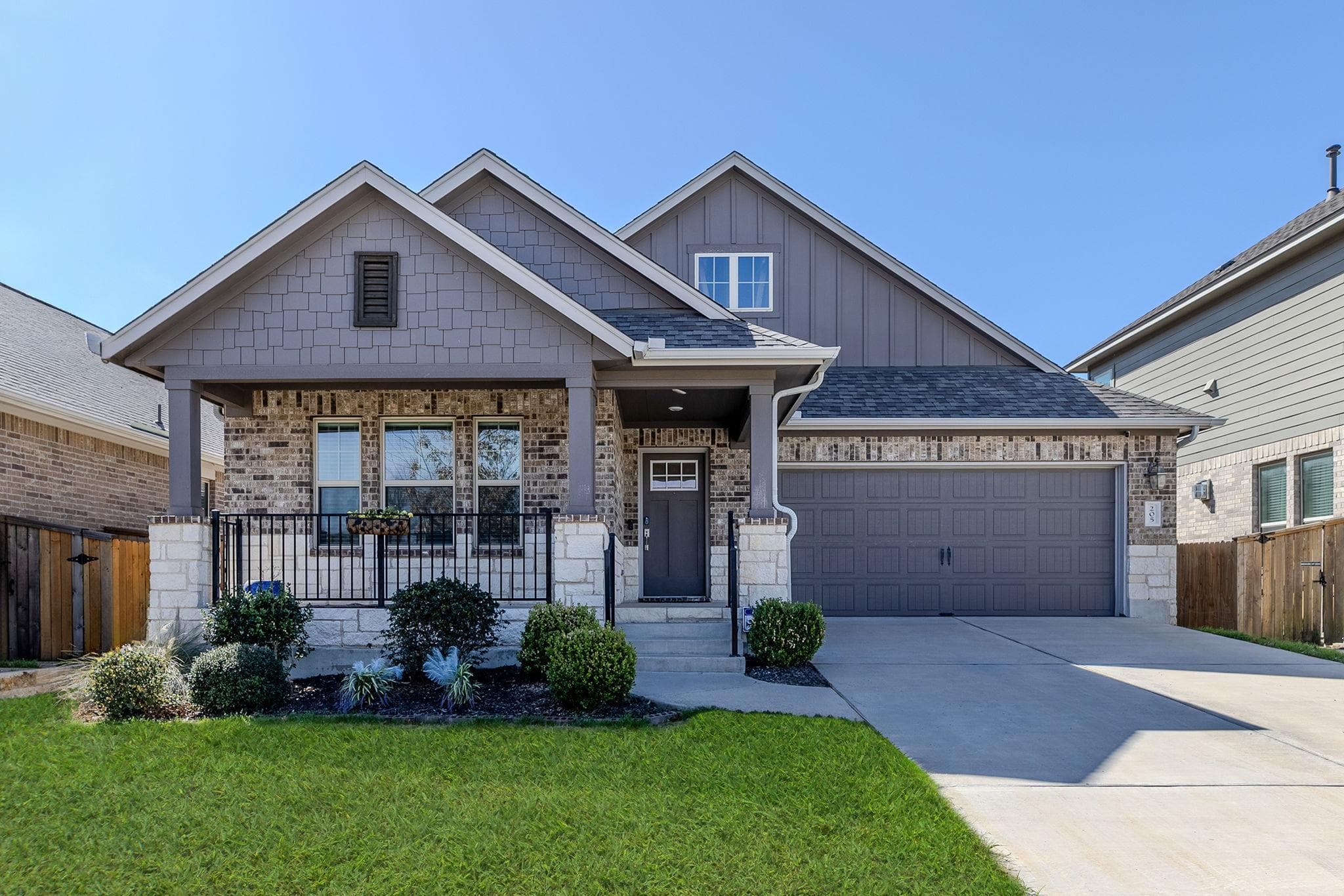 205  Tangled Brush Dr