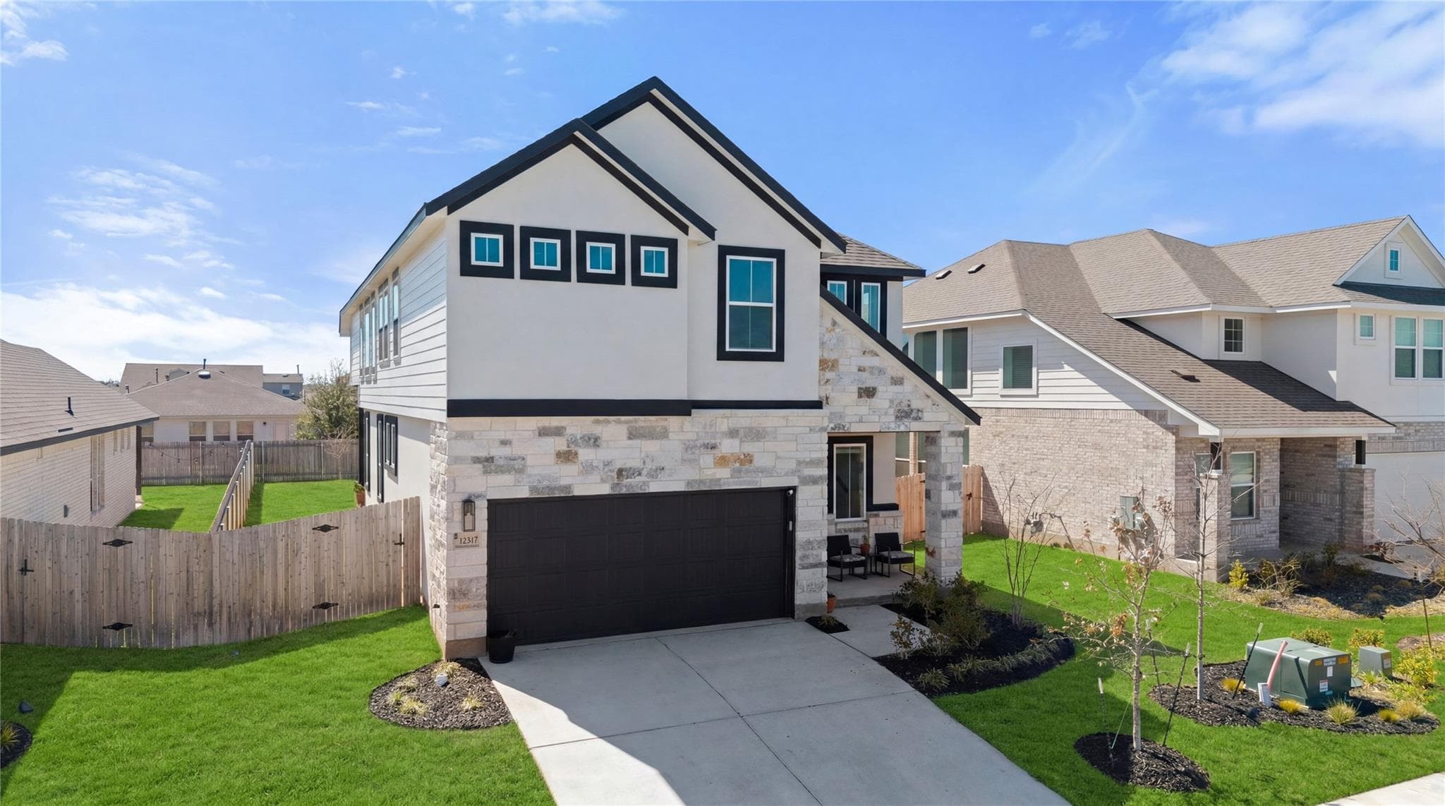 12517  Cockatoo Xing