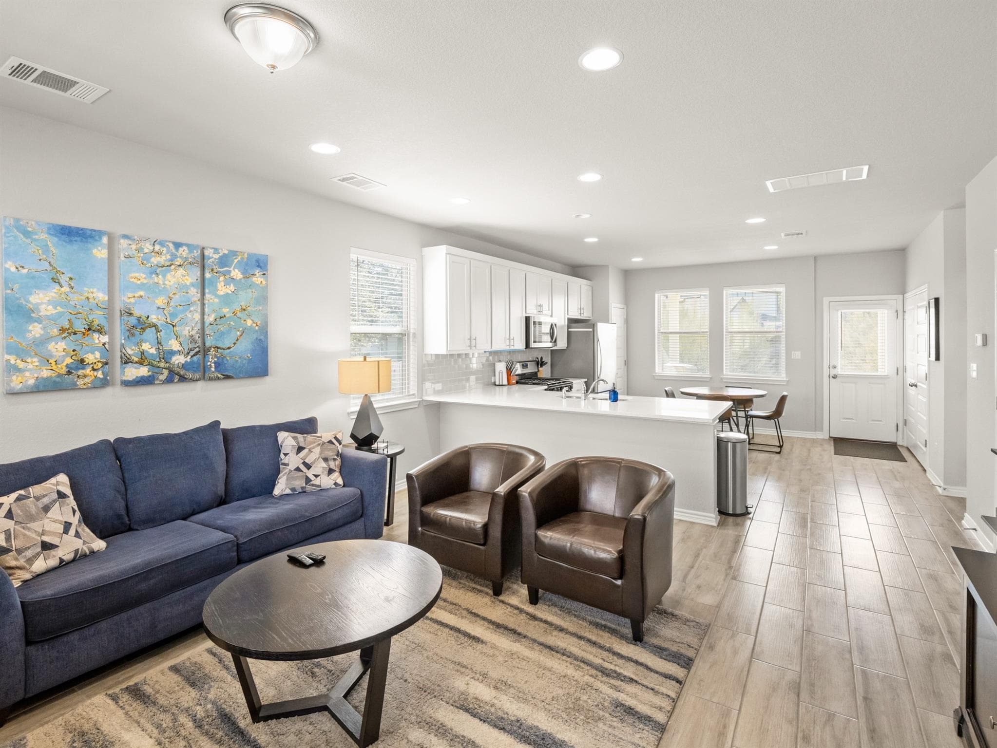 1901  Artesian Springs Xing