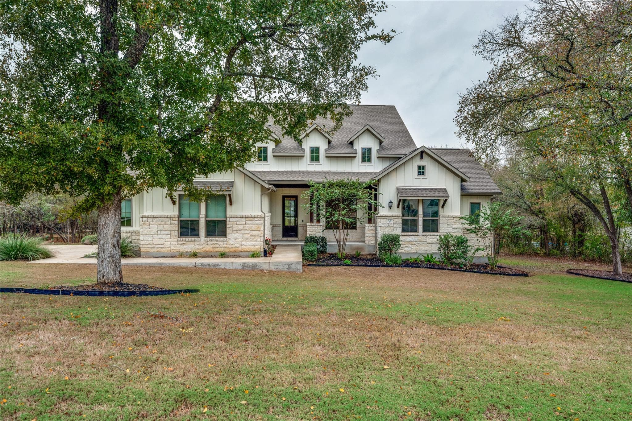 132  Raptor Beak Way