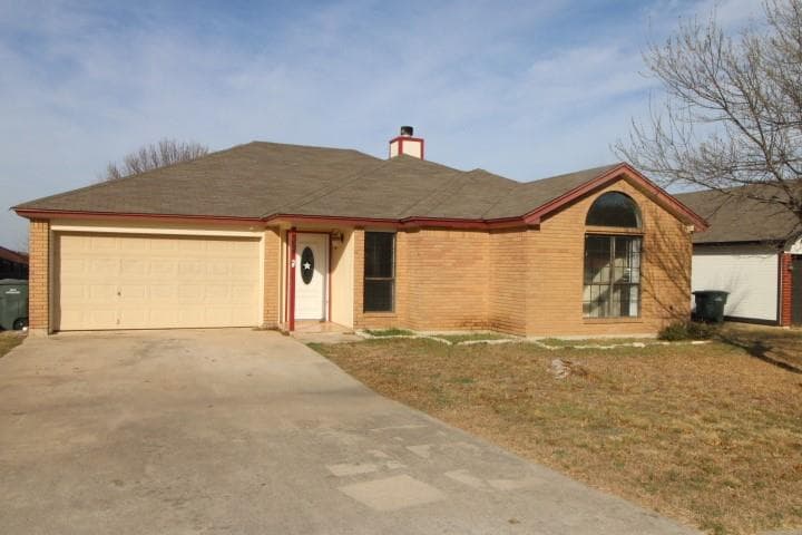 304  Bronc Dr