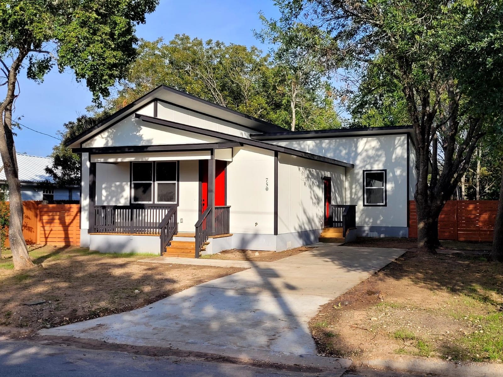750 S Main St