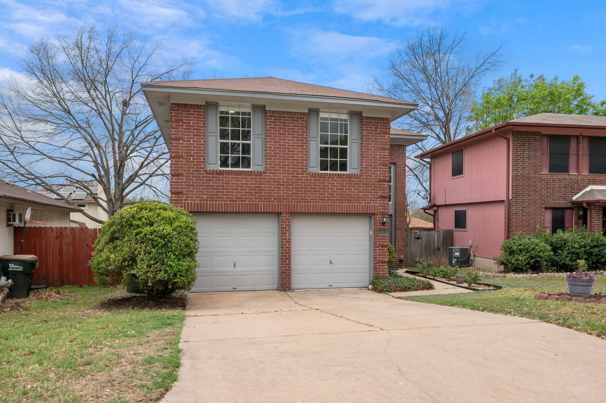 13812  Lothian Dr