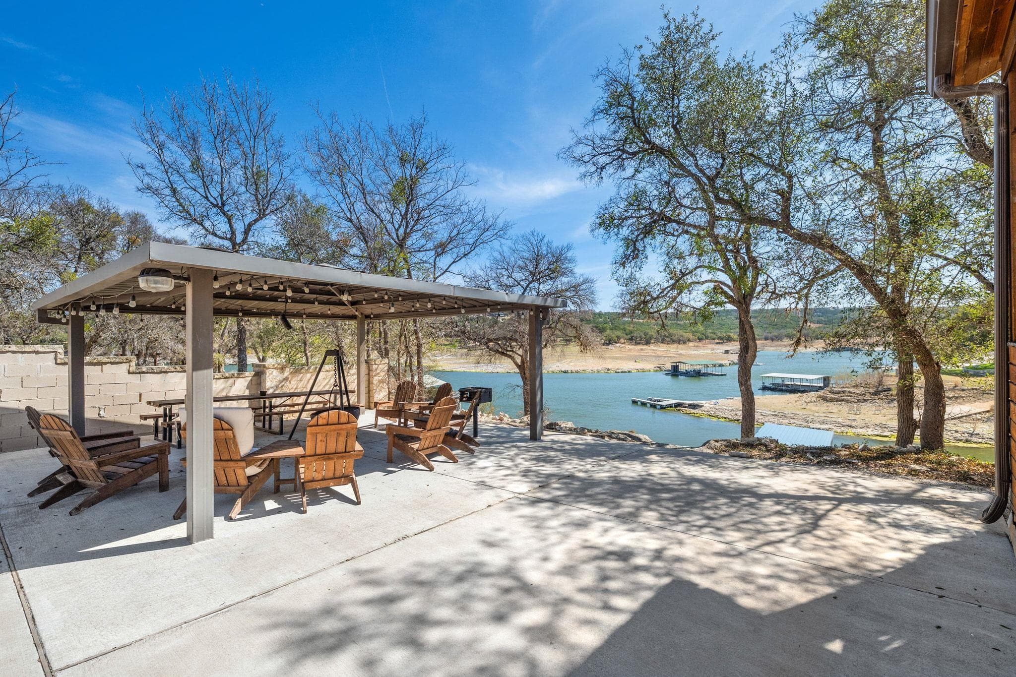 2903  Oak Ridge Dr