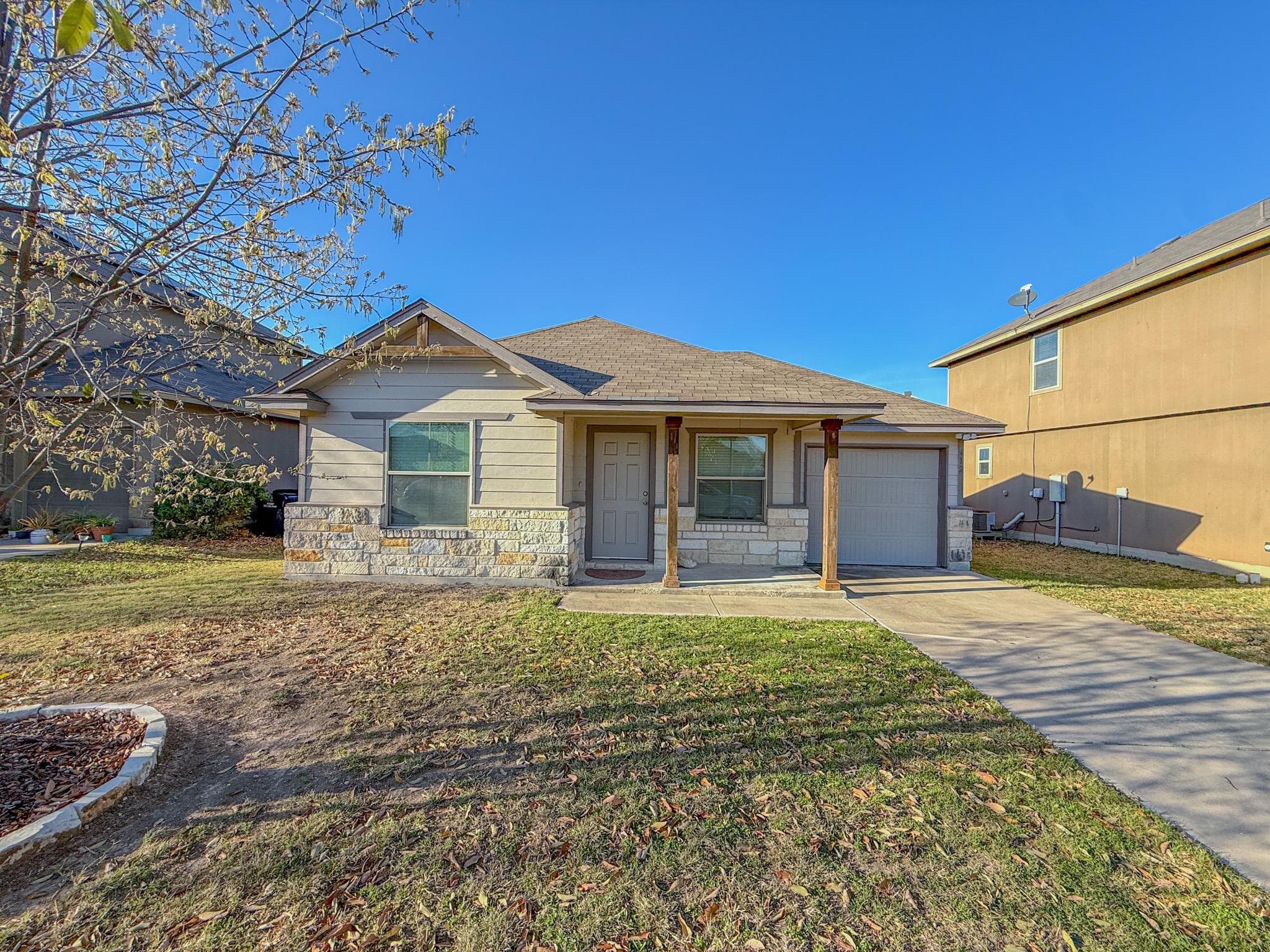 412 Azurite Dr