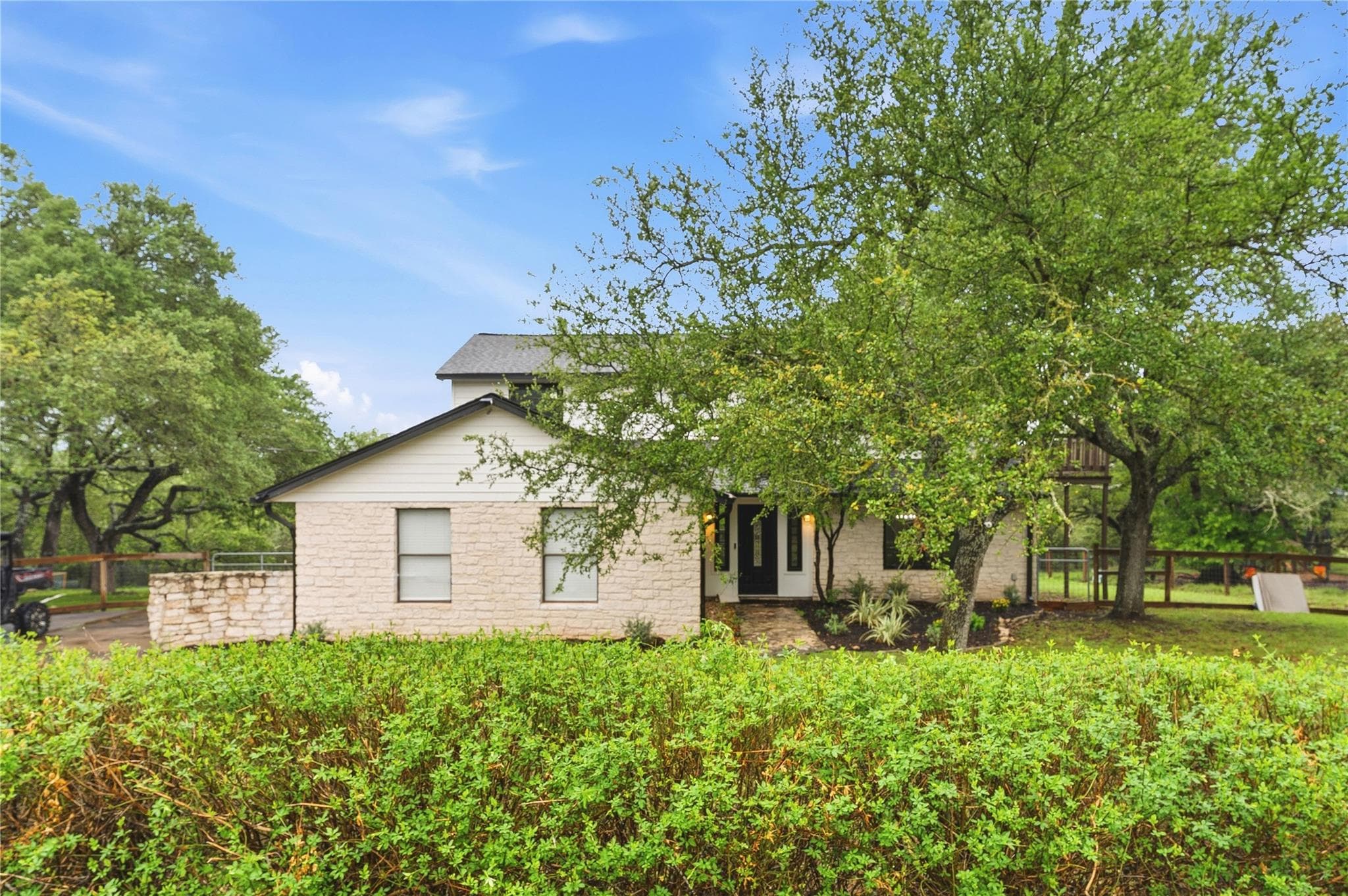 612  Canyon Rim Dr