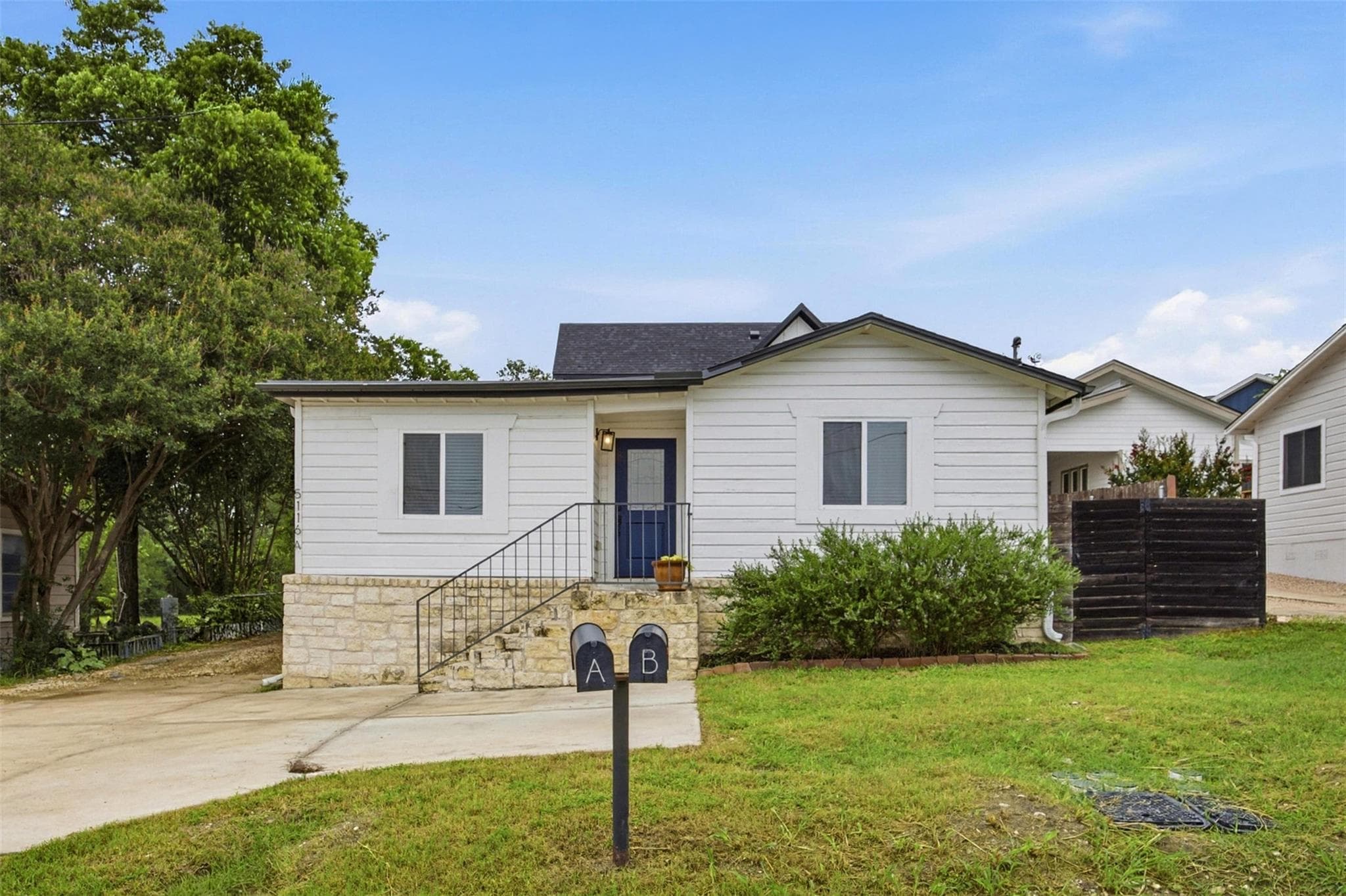 5116  Heflin Ln  #1