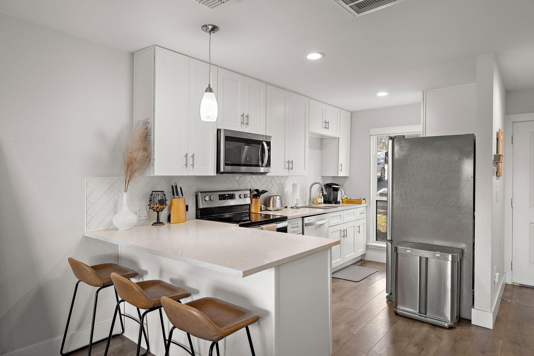 3808  Southway Dr  #101