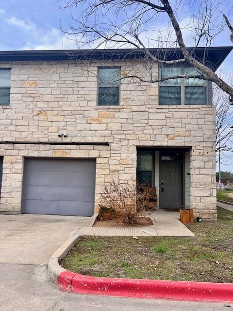 1201  Grove Blvd  #1901