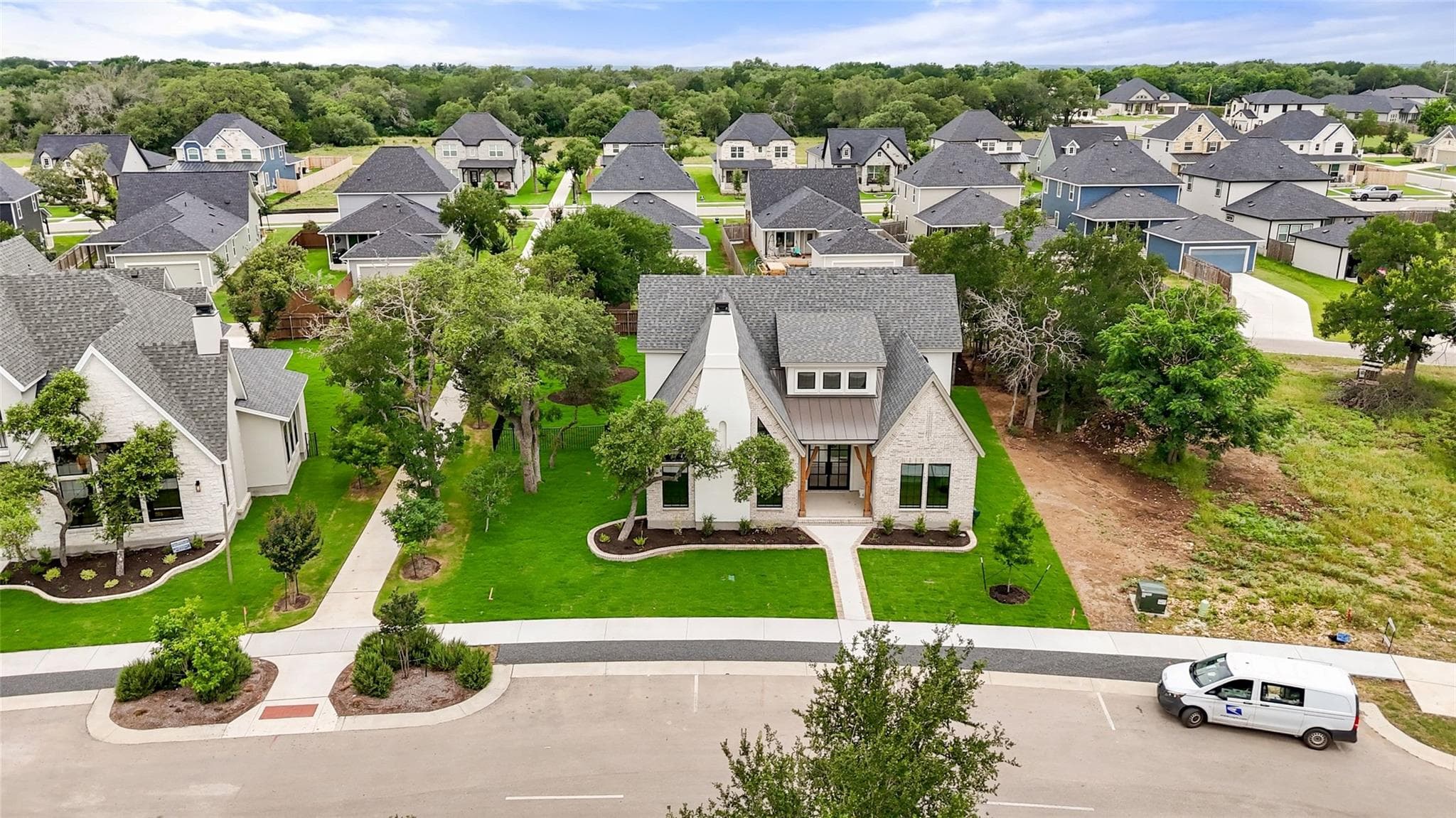 454  Heidi Cir