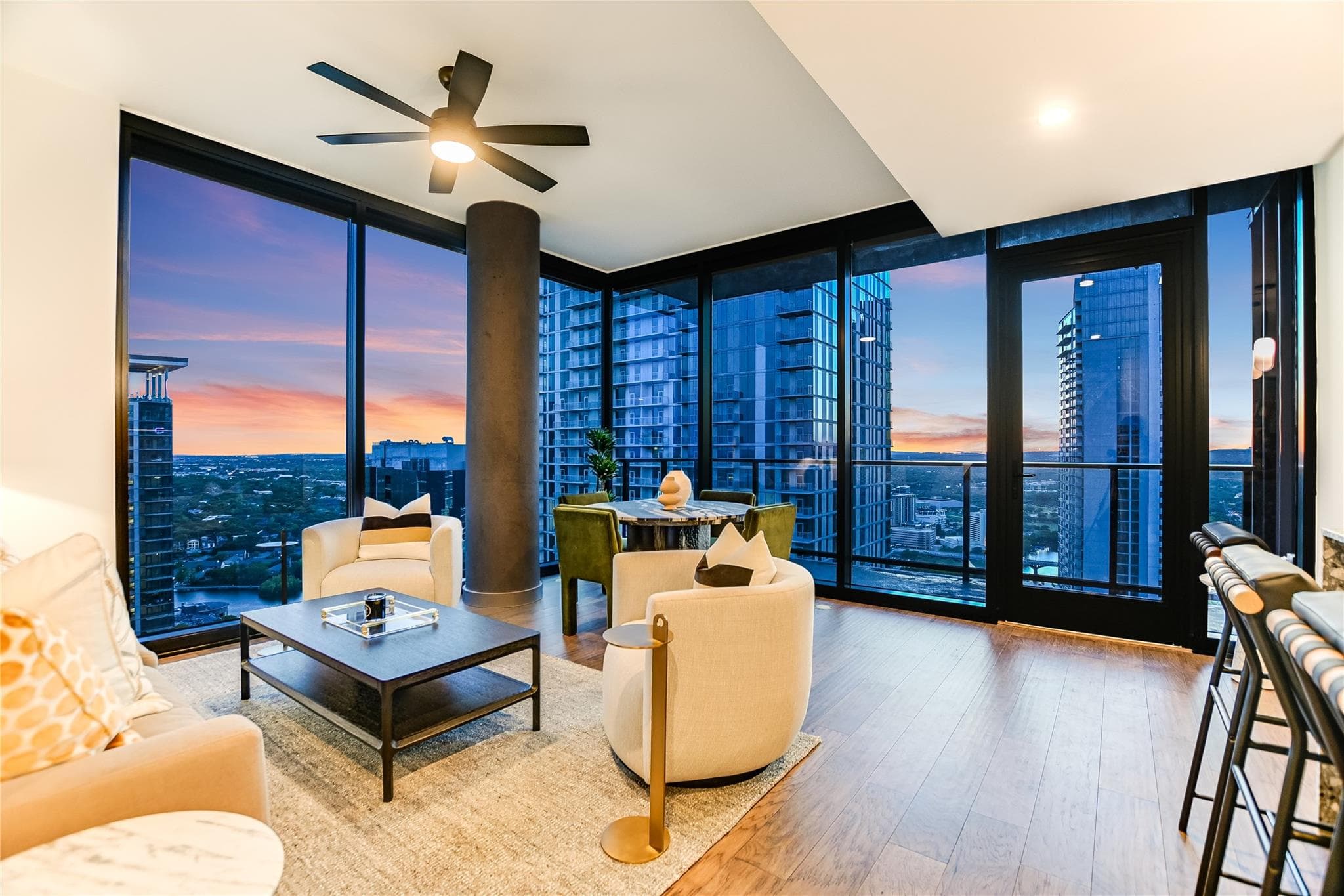 84  East Ave  #3909