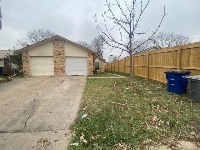 1016  Fieldwood Dr  #B