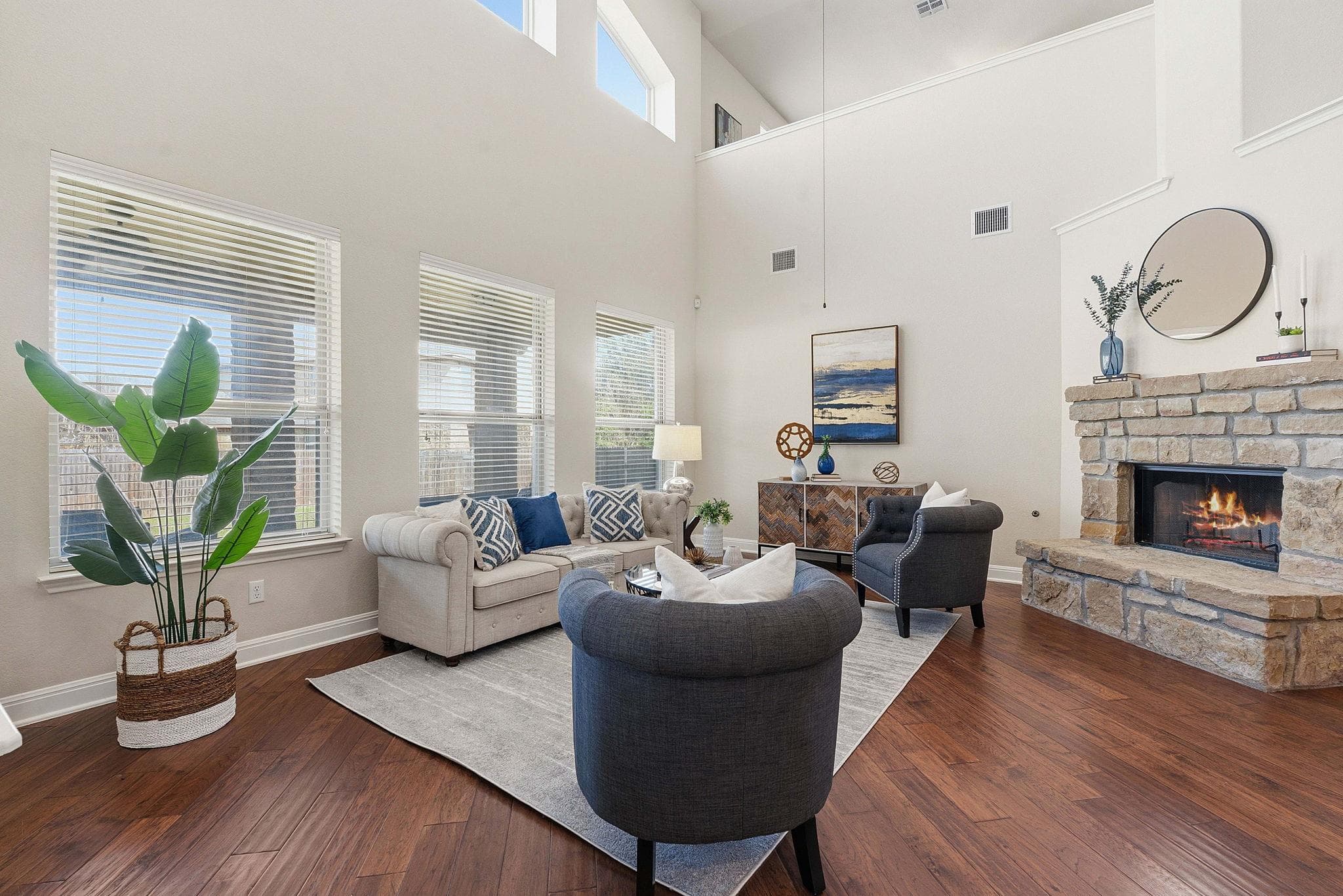 3815  Avery Woods Ln