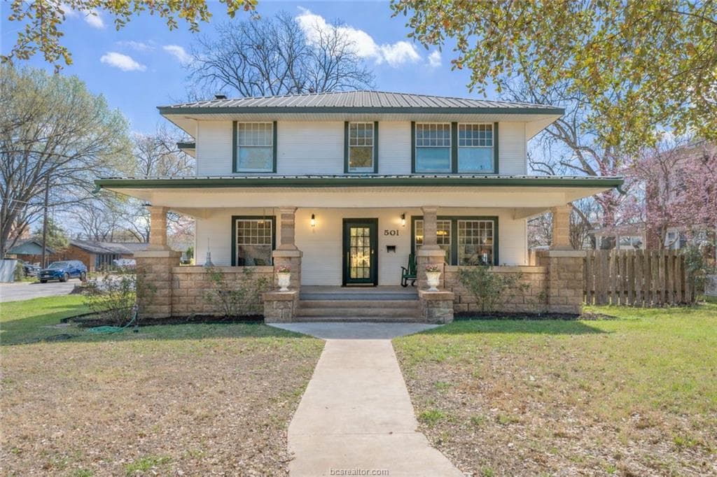 501 W Buck Street None