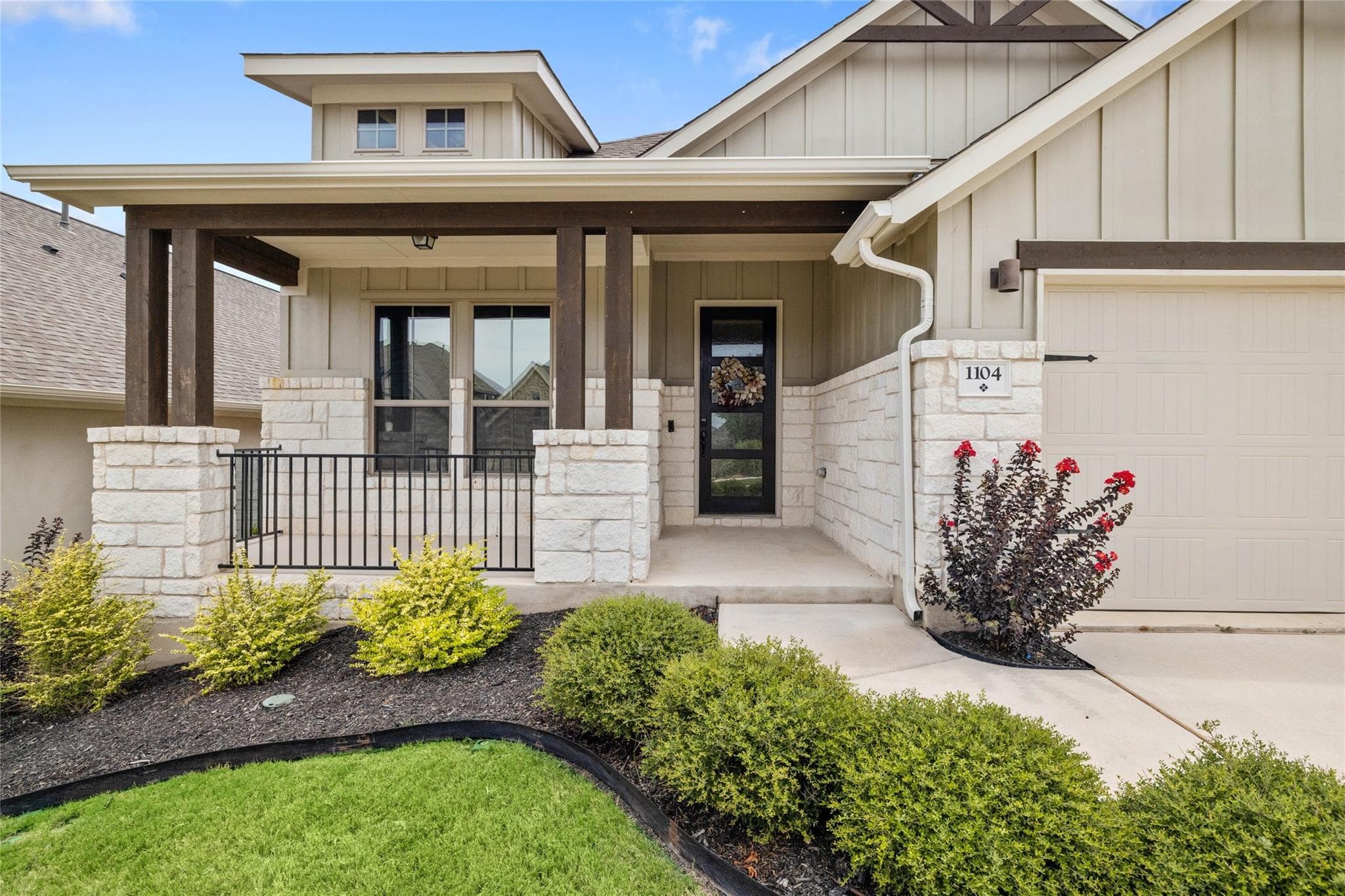 1104  River Vista Rd