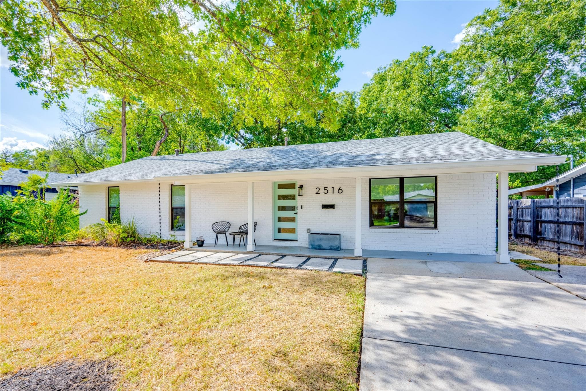 2516 Friar Tuck Ln
