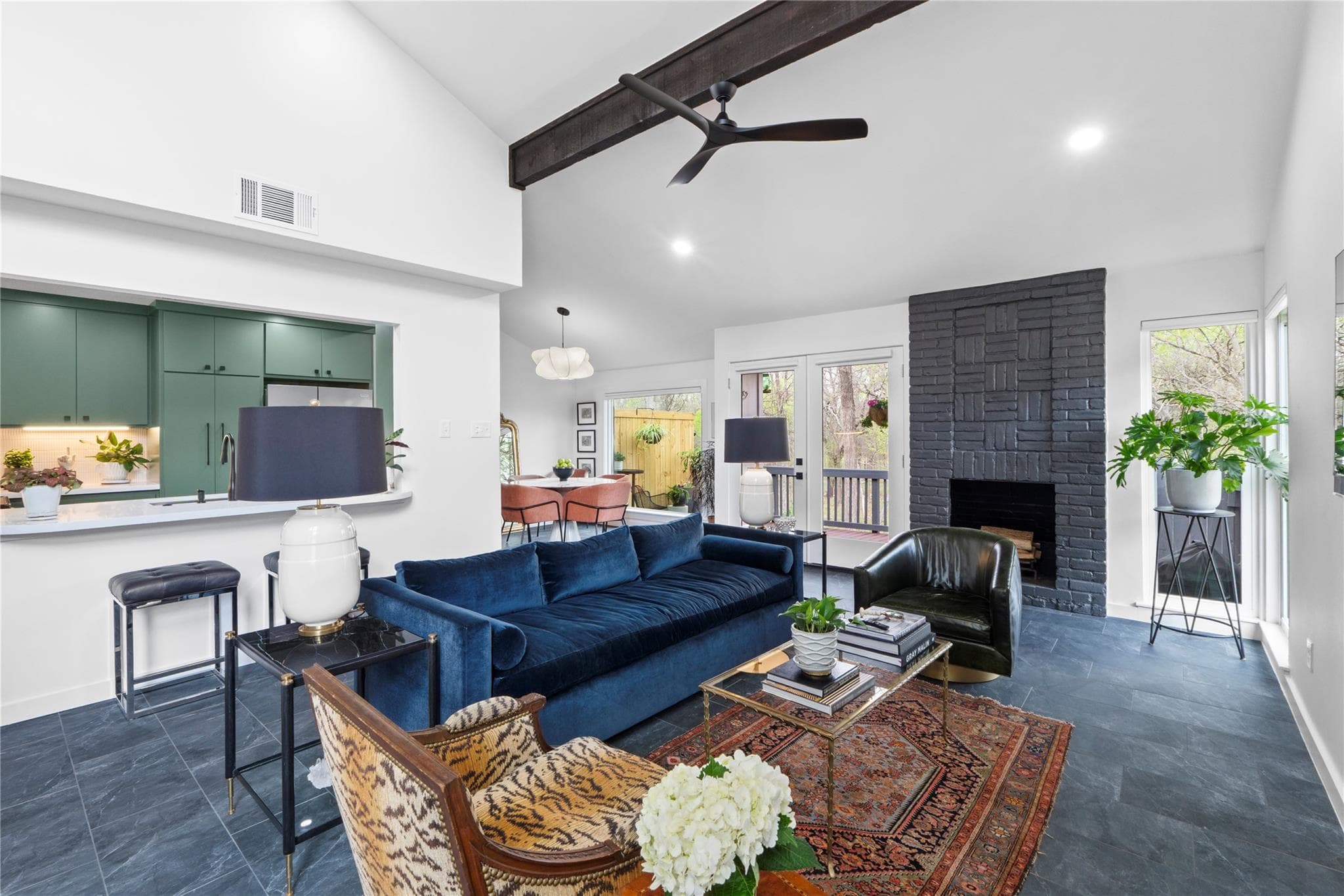 2528  Stoutwood Cir