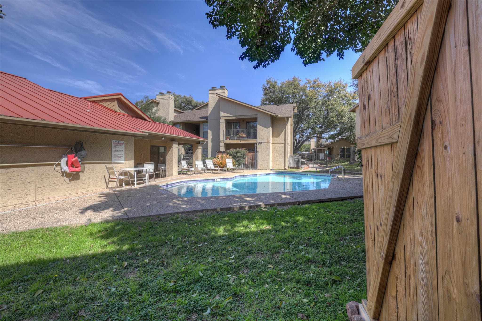 1202  Thorpe Ln  #701