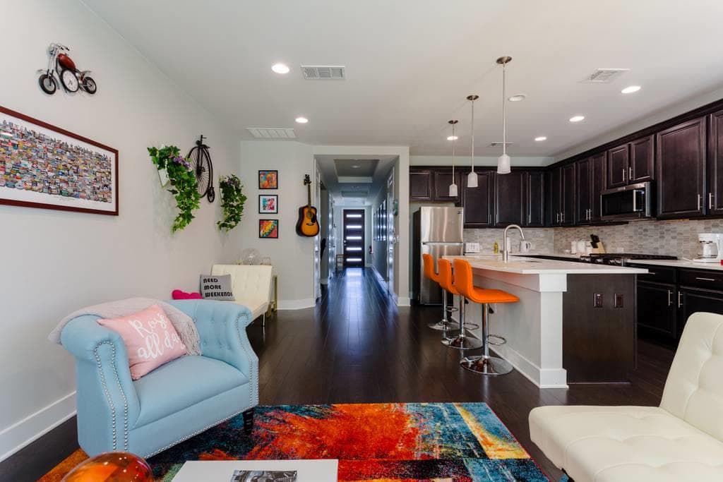 807 E 16th St  #A & B