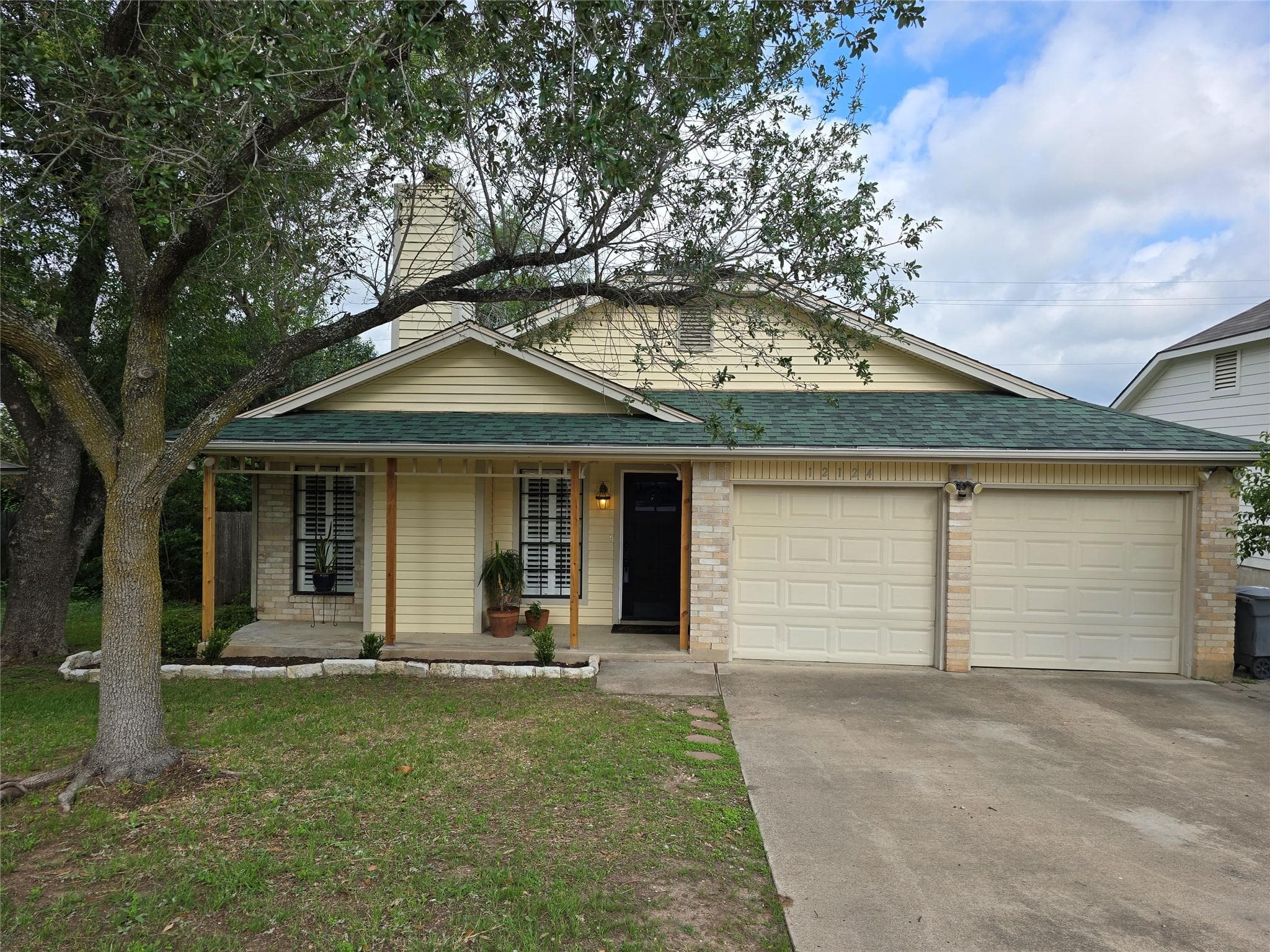 12124  Shropshire Blvd