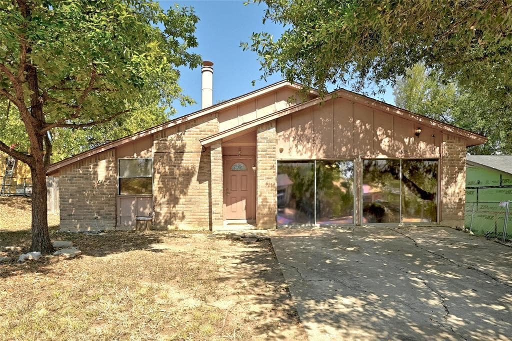 3312  Plantation Rd