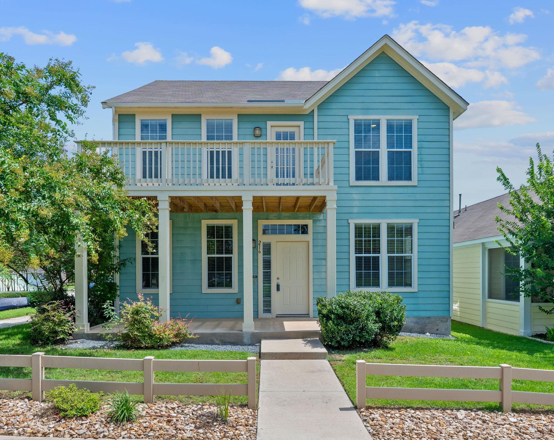 216  Greene Dr