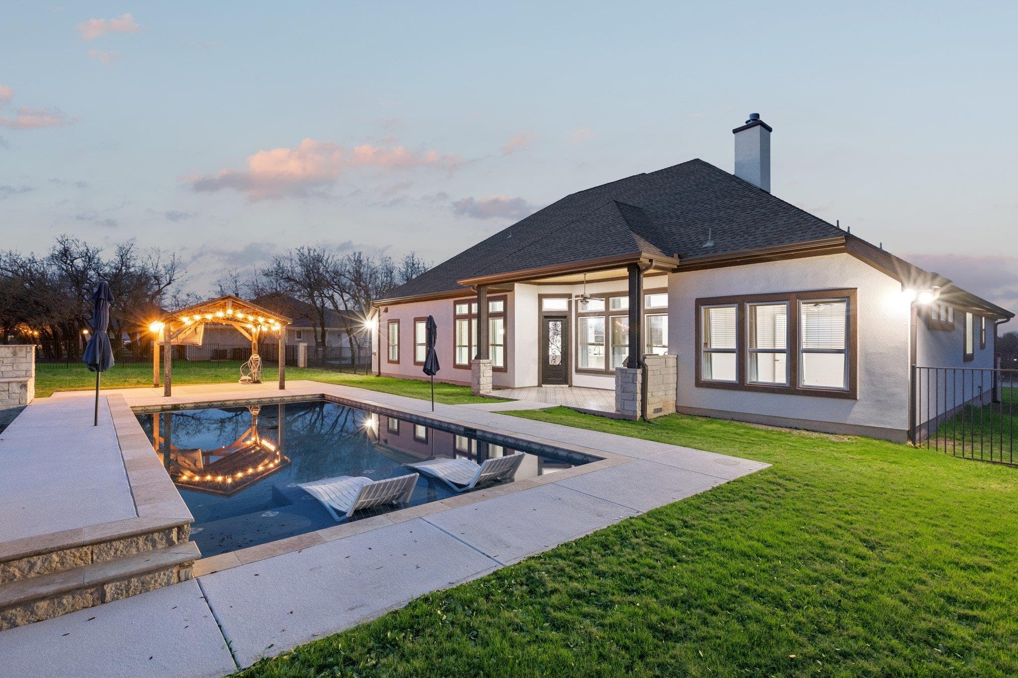 112  Red Mulberry Way