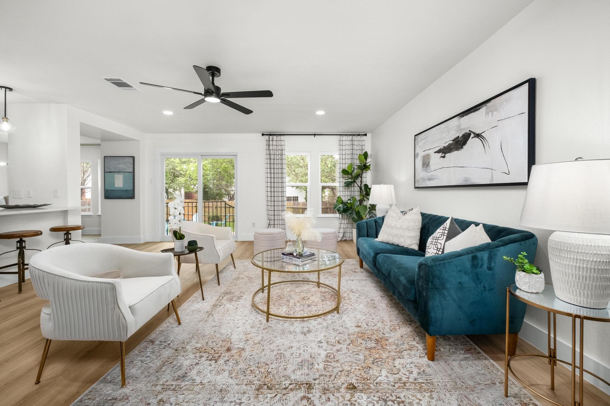 1806  Carriage Club Dr