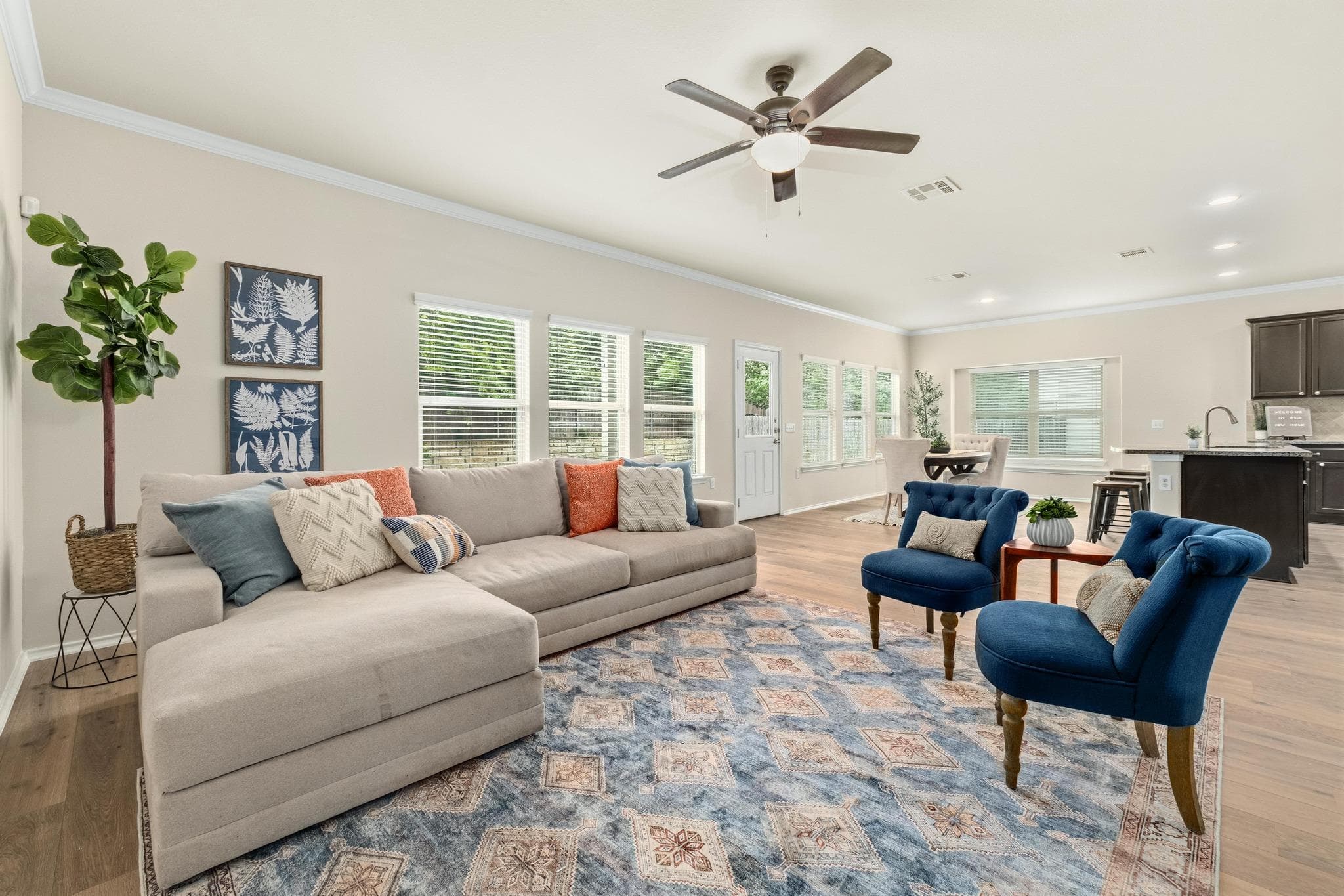 10124  Pinnacle Crest Loop