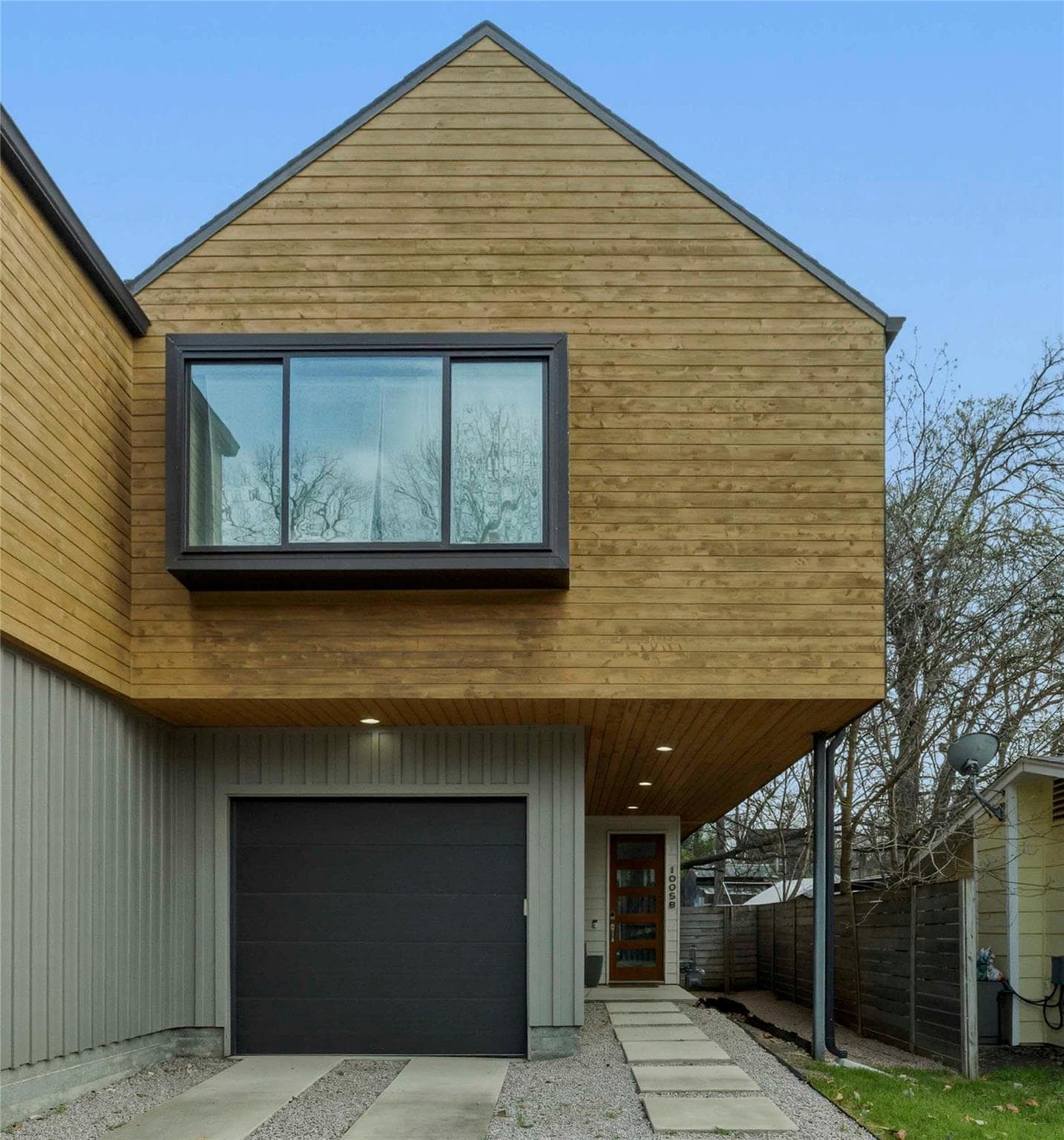 1005  Cardinal Ln  #B