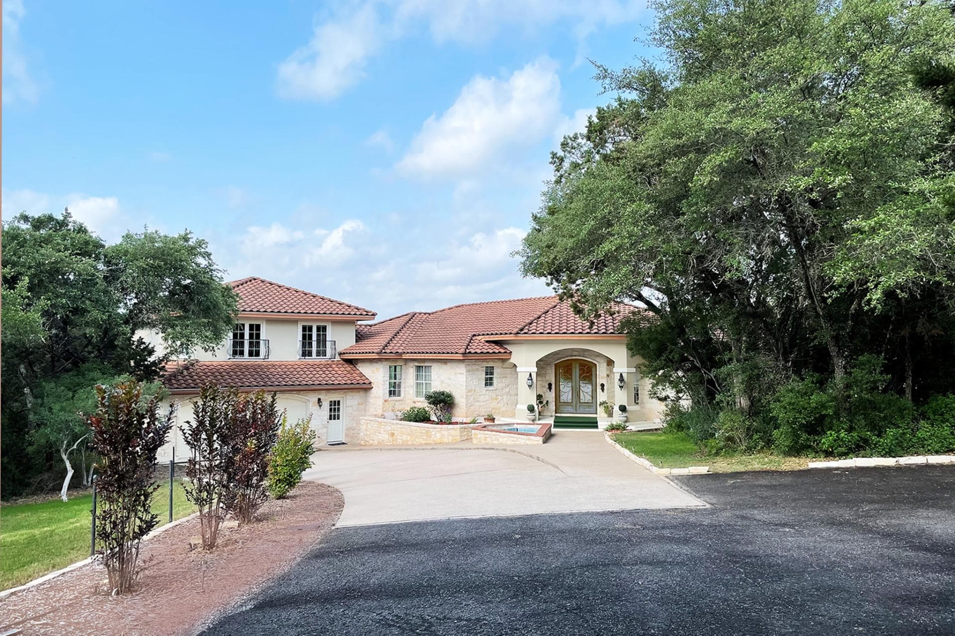 25400  River Rd