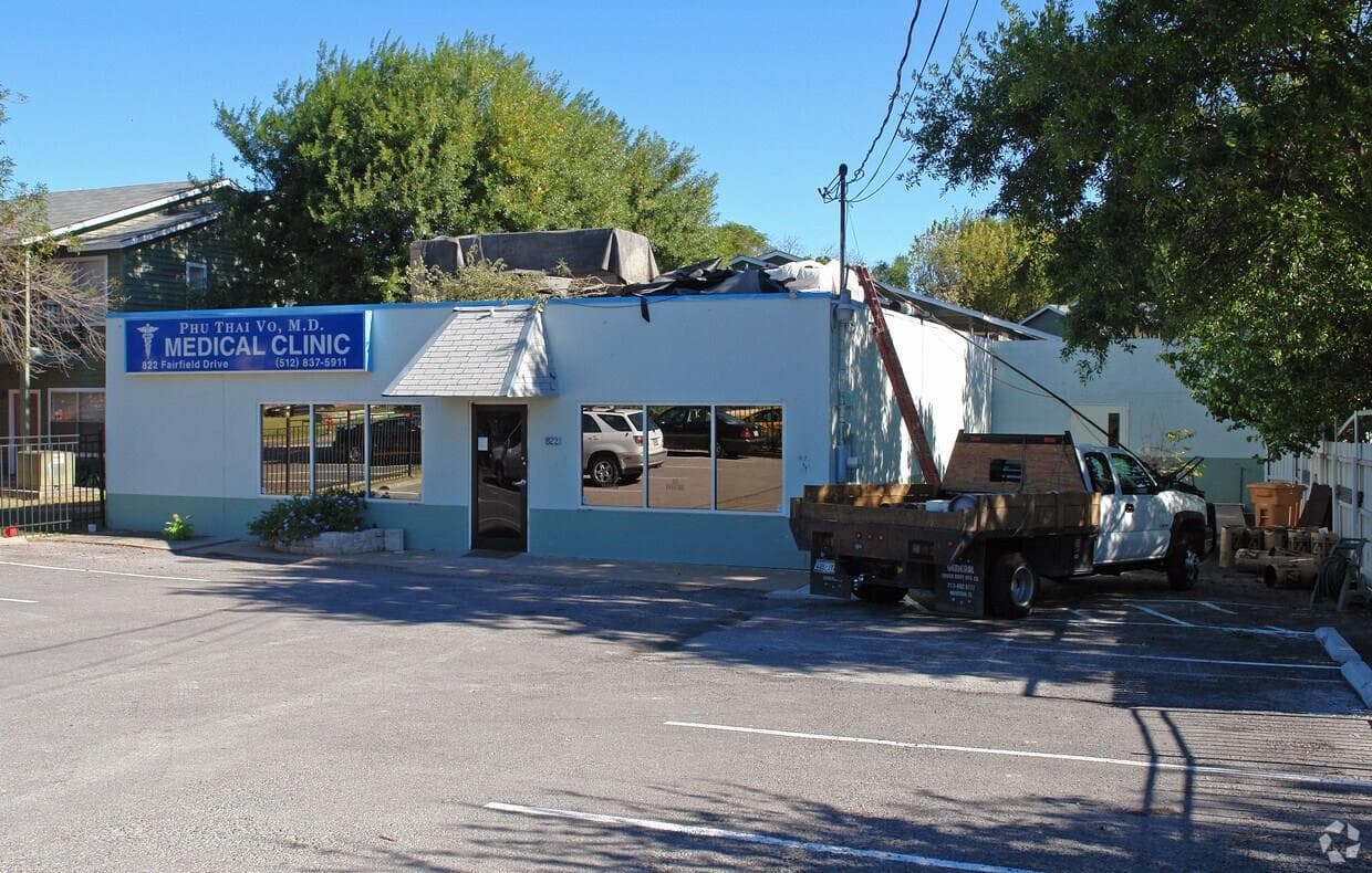 822  Fairfield Dr