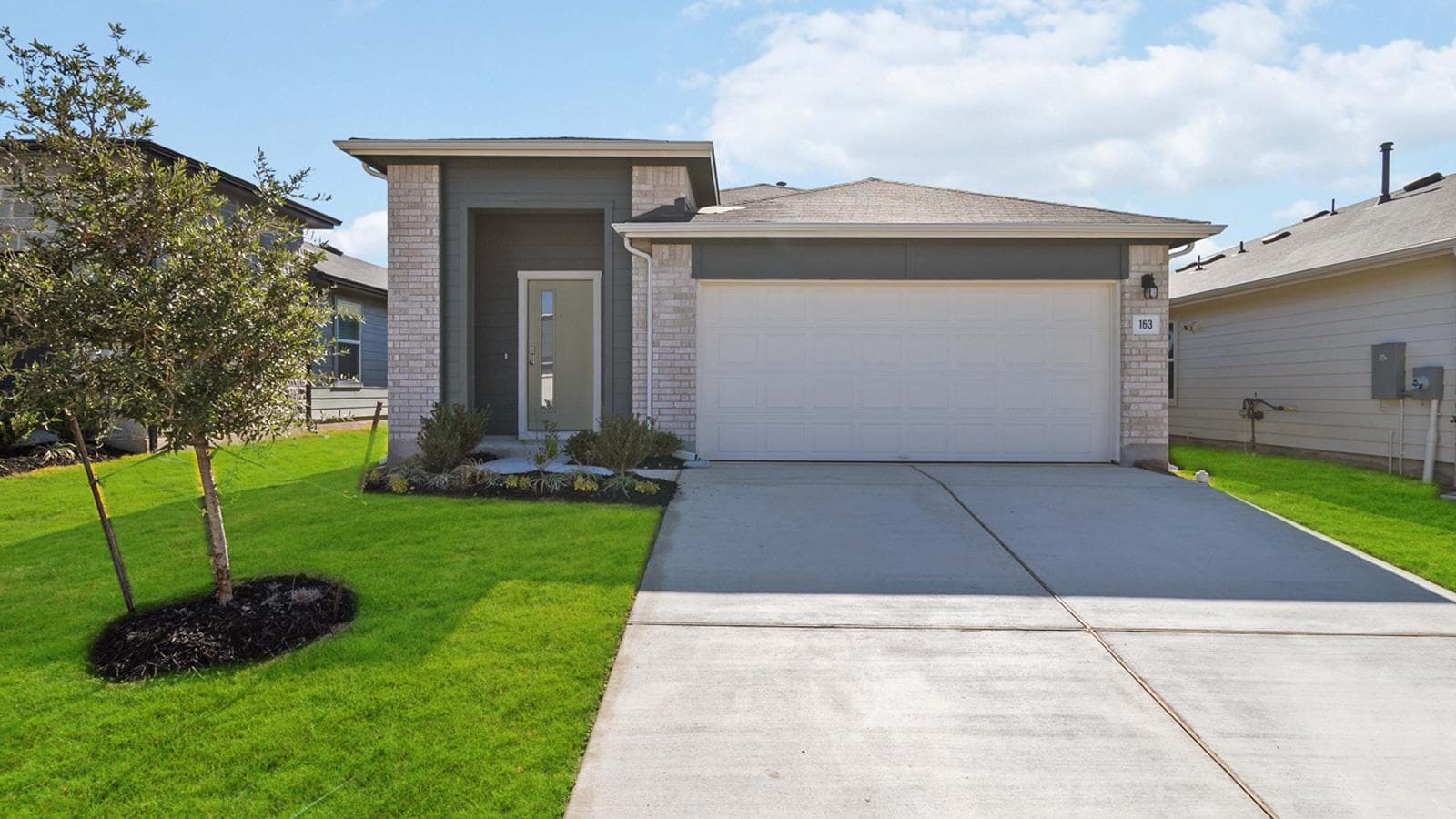 215  Mountain Pea Rd