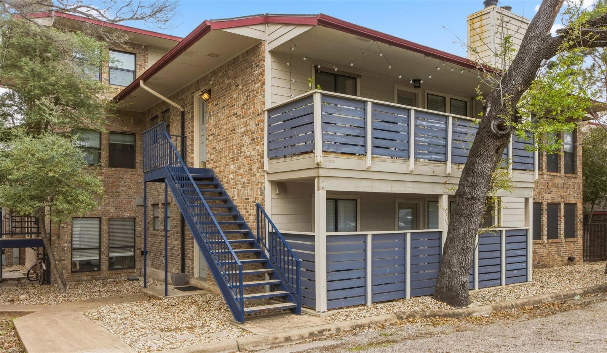 1404  Norwalk Ln  #201